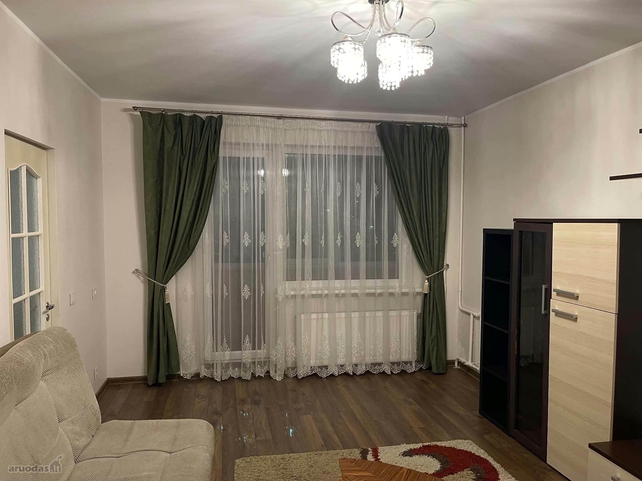 Išnuomojamas erdvus, jaukus 2 kambarių butas
