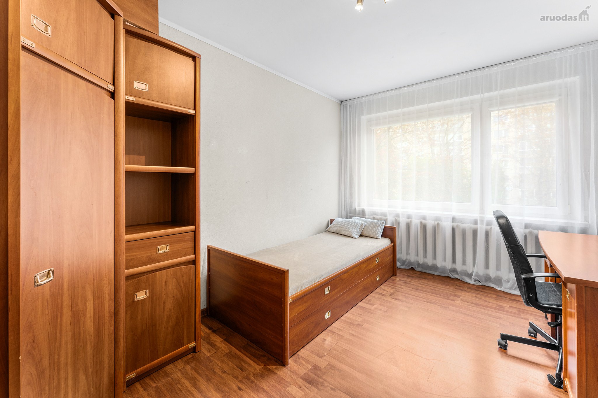 4 Kambarių Butas Lieporiuose: 3 Miegamieji, 2