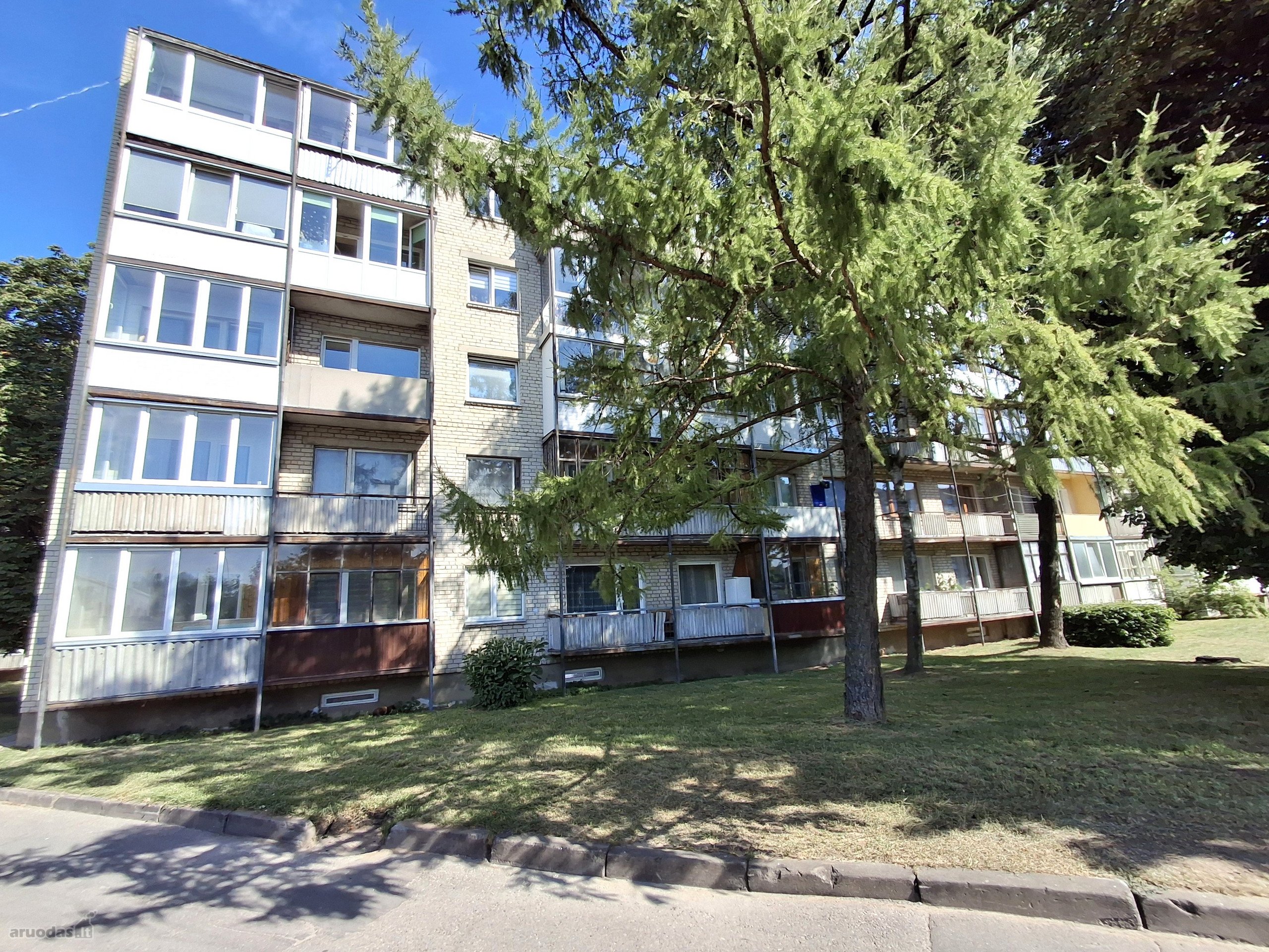 1/2 dalis 2 kambarių buto
