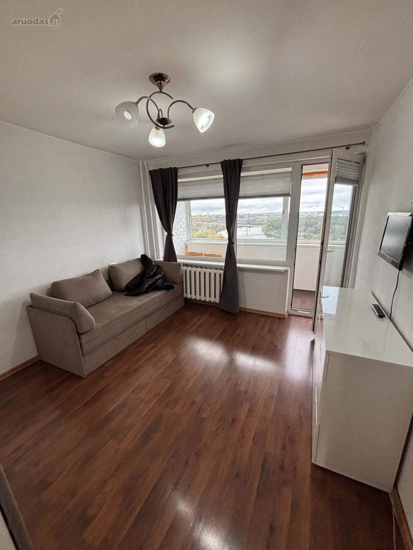 Nuomojamas įrengtas 28,97 m² butas su baldais