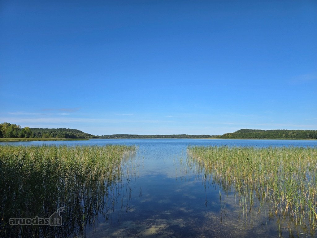 Su sklypu prie ežero, miškų, ežerų, kalvų ir