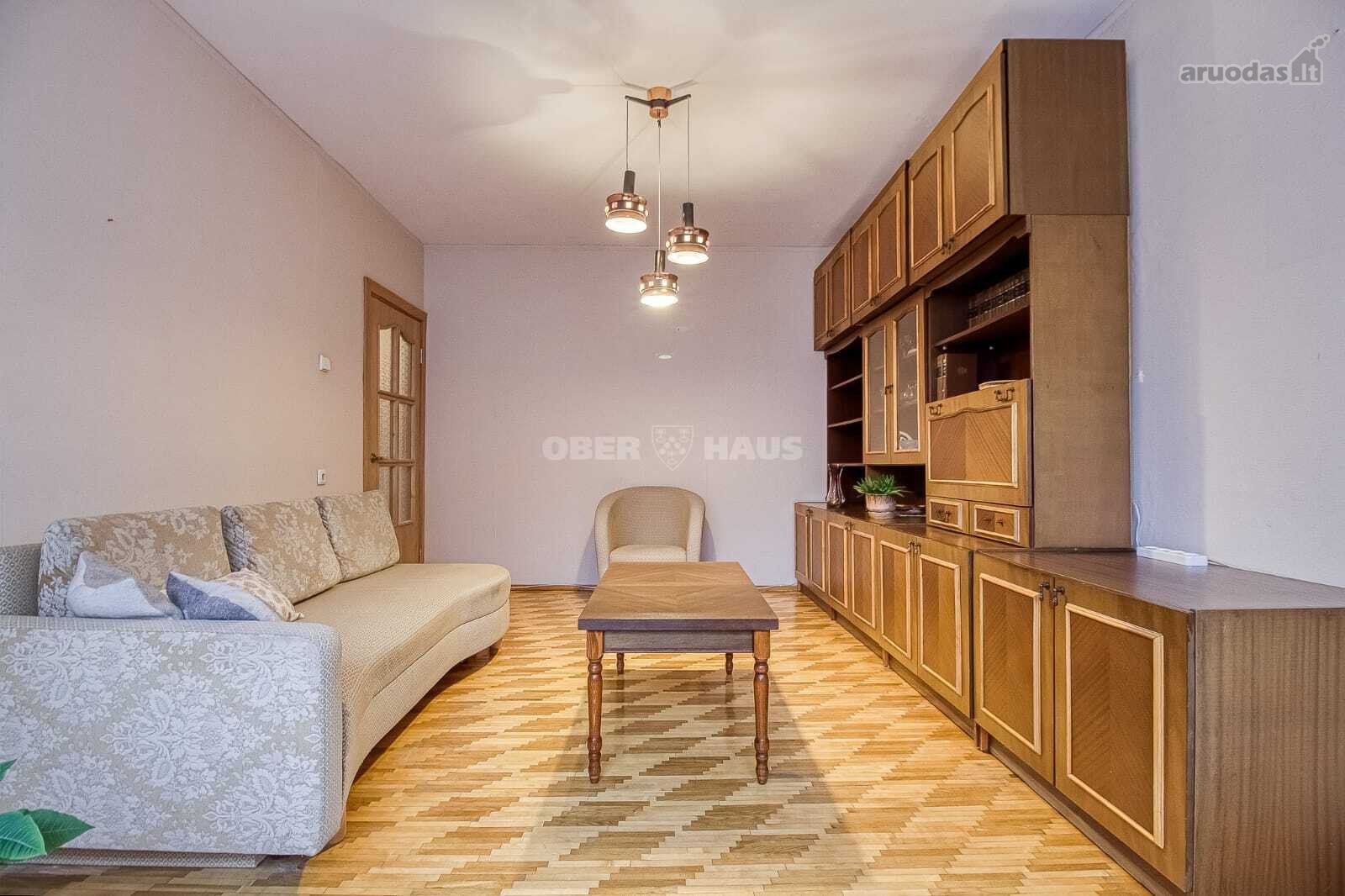 Išnuomojamas Erdvus Ir Tvarkingas 3 Kambarių