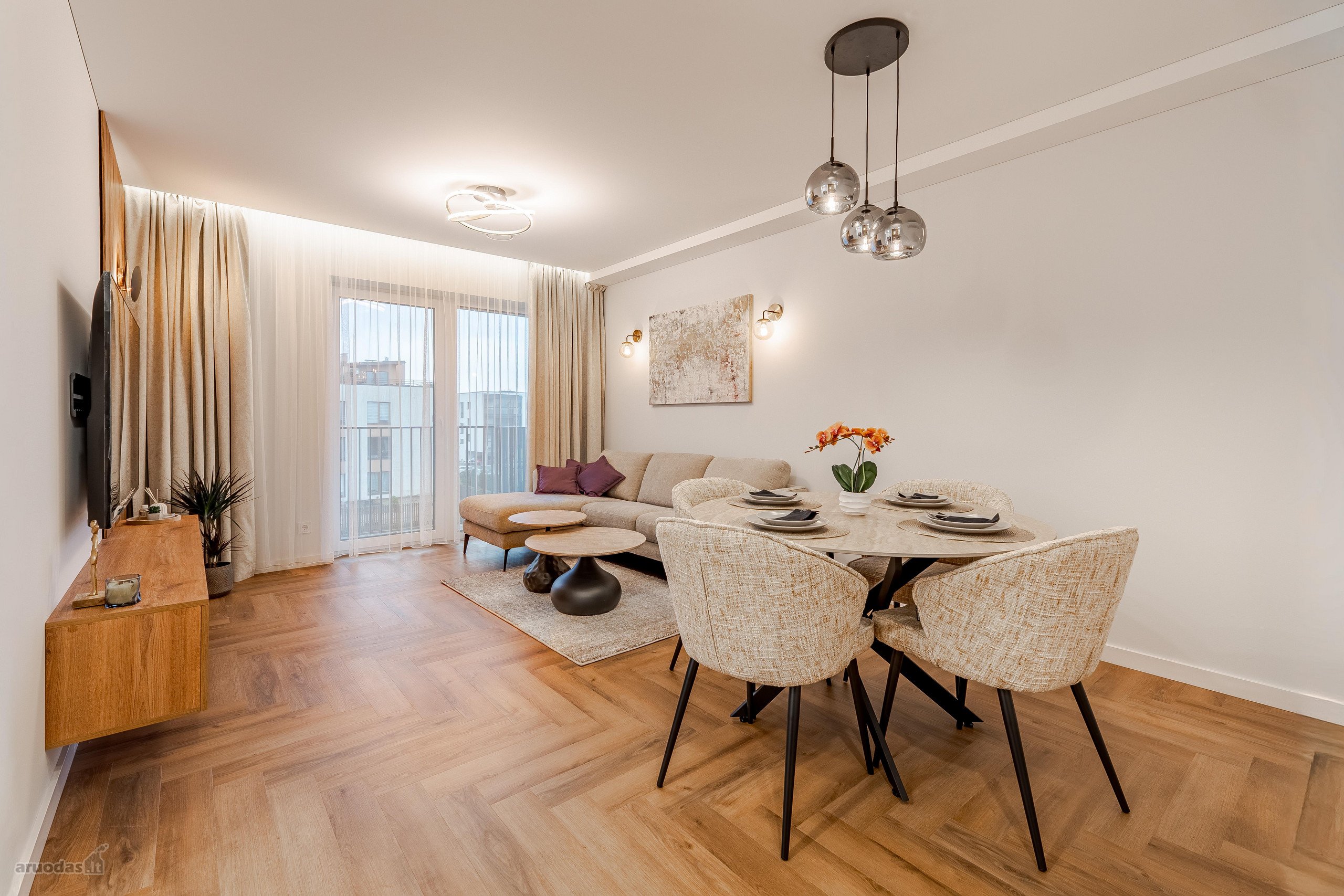 Išnuomojamas Kokybiškai Įrengtas 2 Kambarių