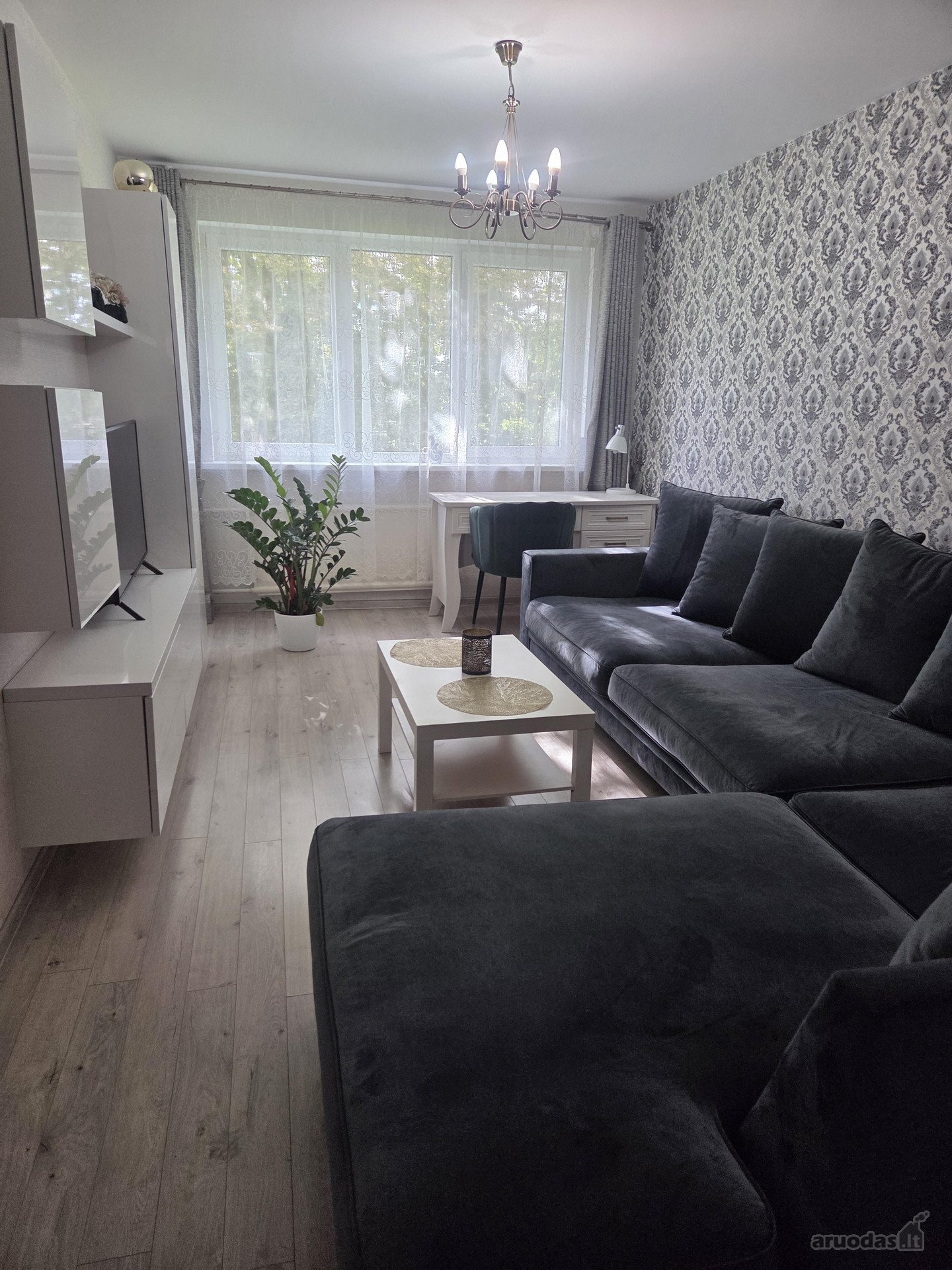 Parduodamas Dviejų Kambarių Butas Šiauliuose