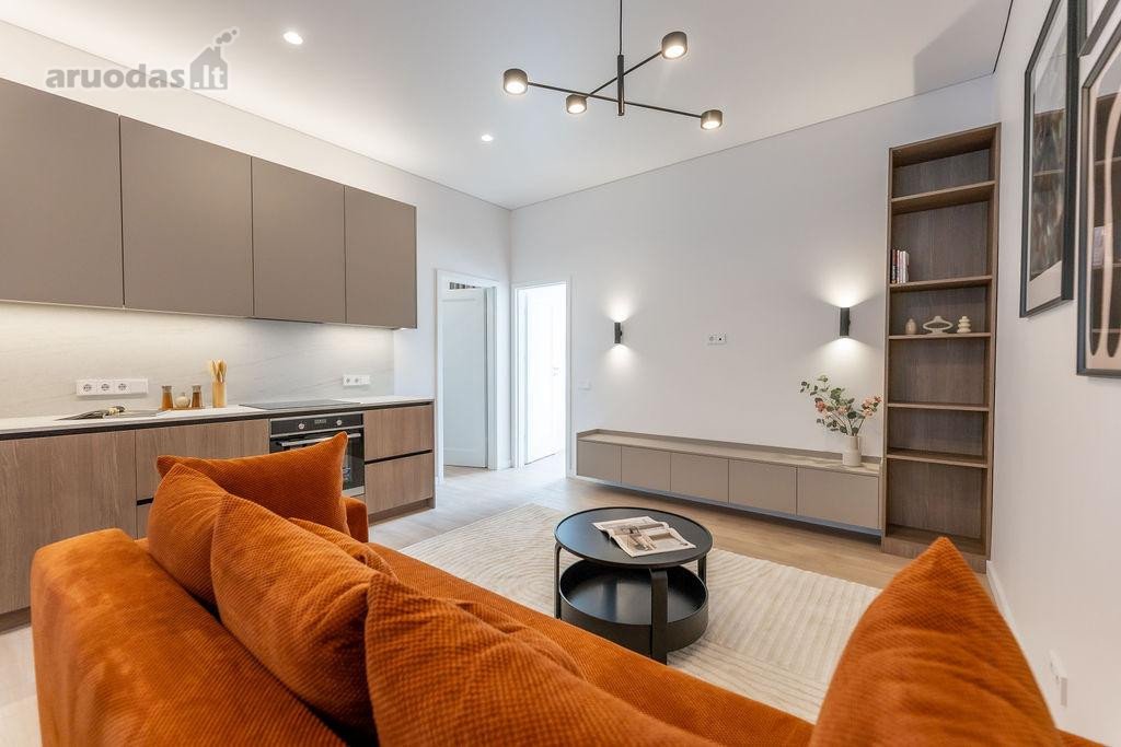 Parduodamas 65,32 m² 3 kambarių butas ramiame