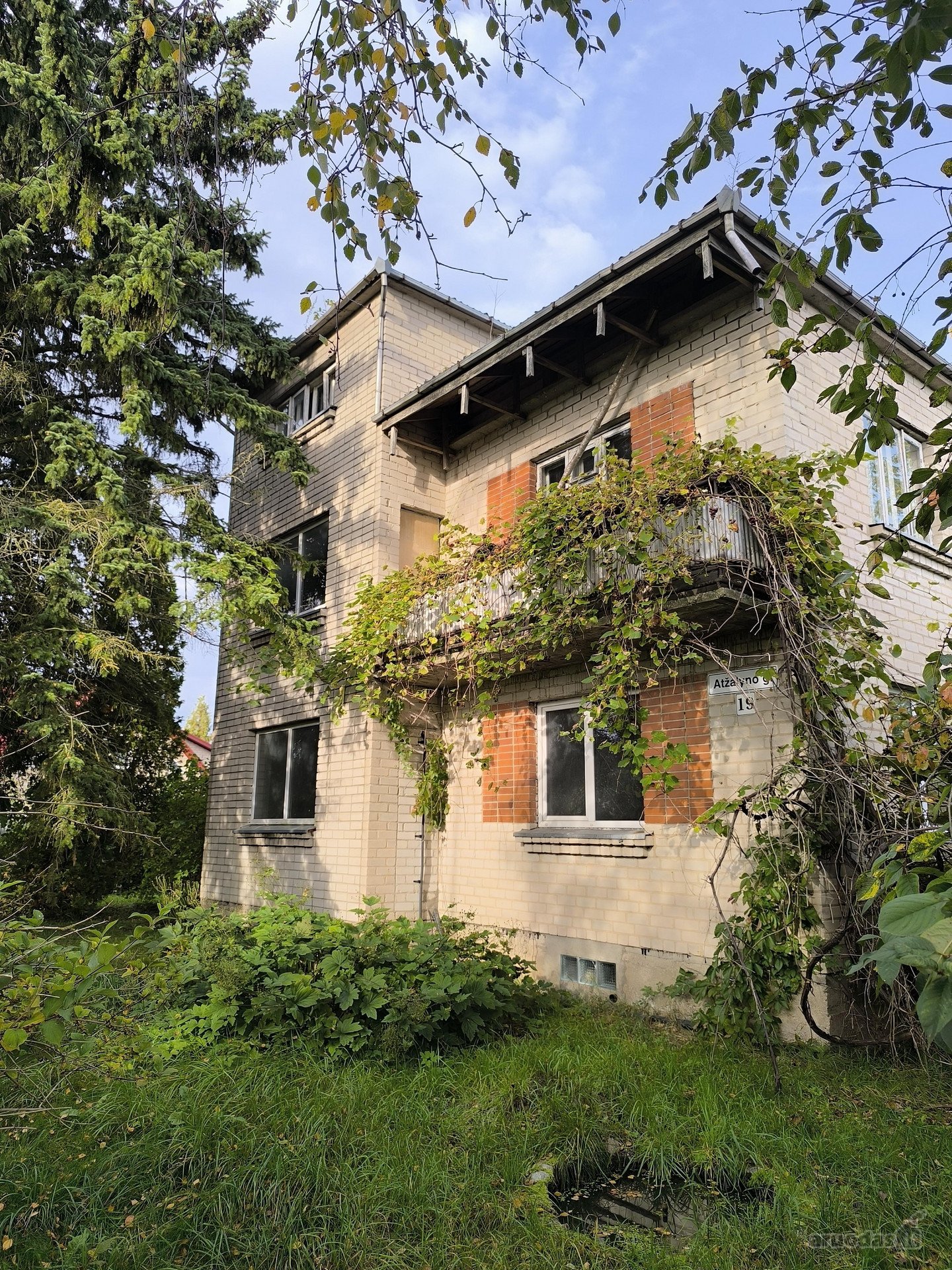 Šakių r. Gelgaudiškyje, Atžalyno g. 19,