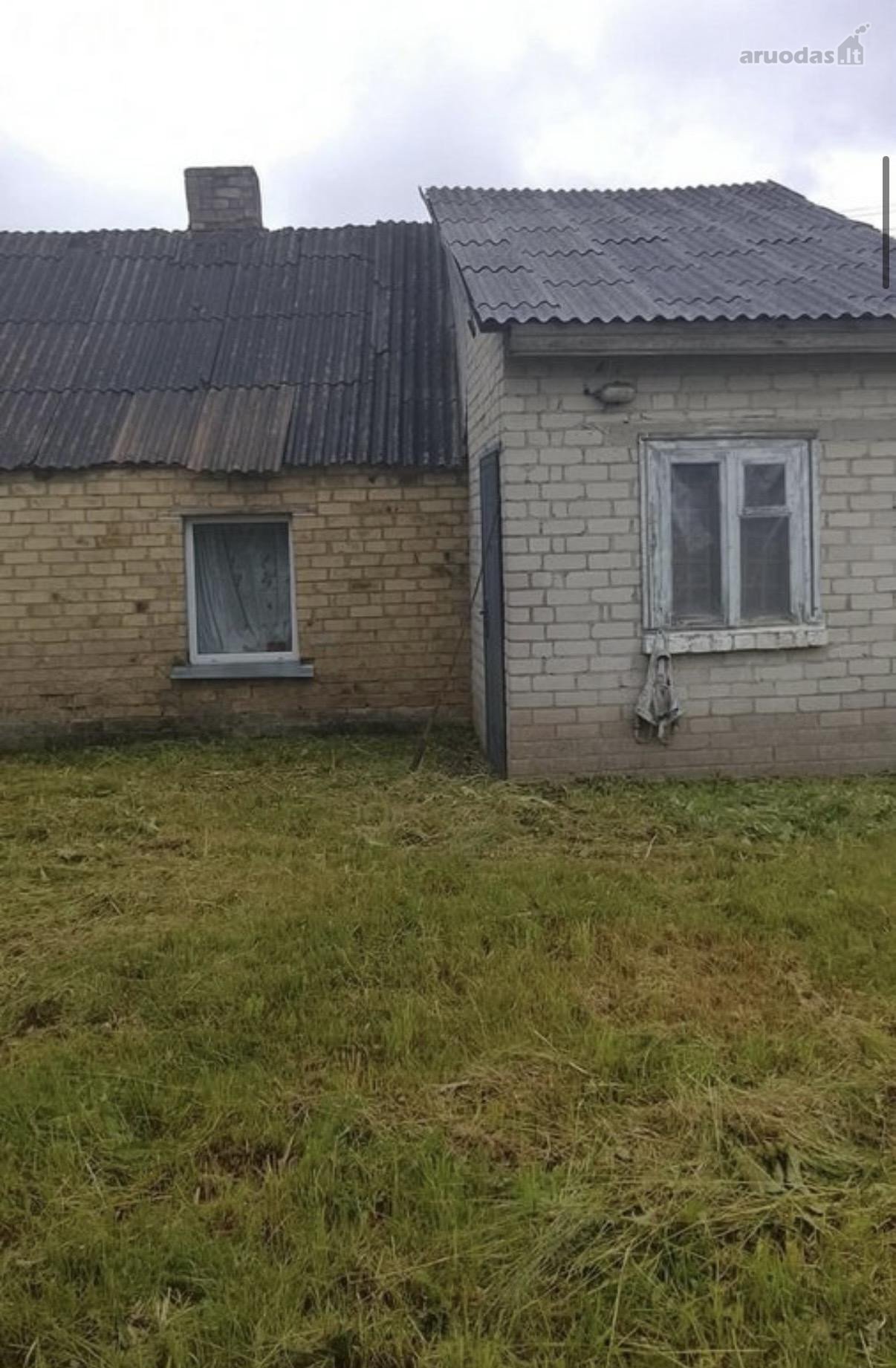Parduodama sodyba Naudvario km. 2km nuo