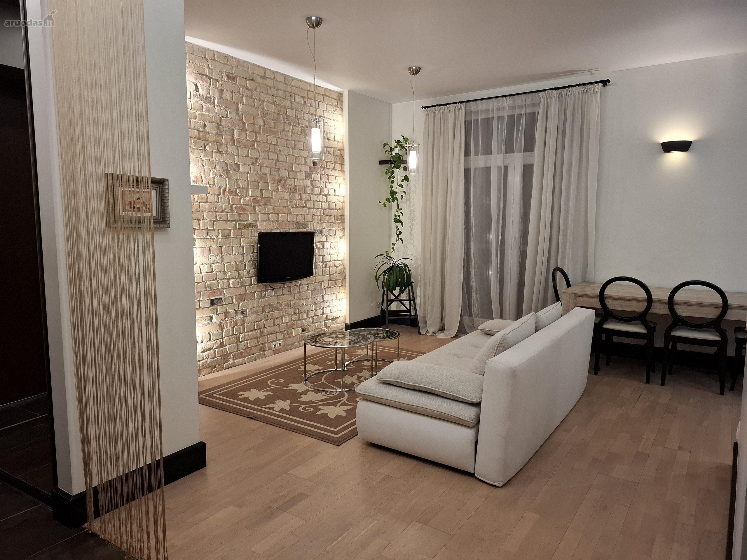 Išnuomojamas jaukus 54m² 2 kambarių butas