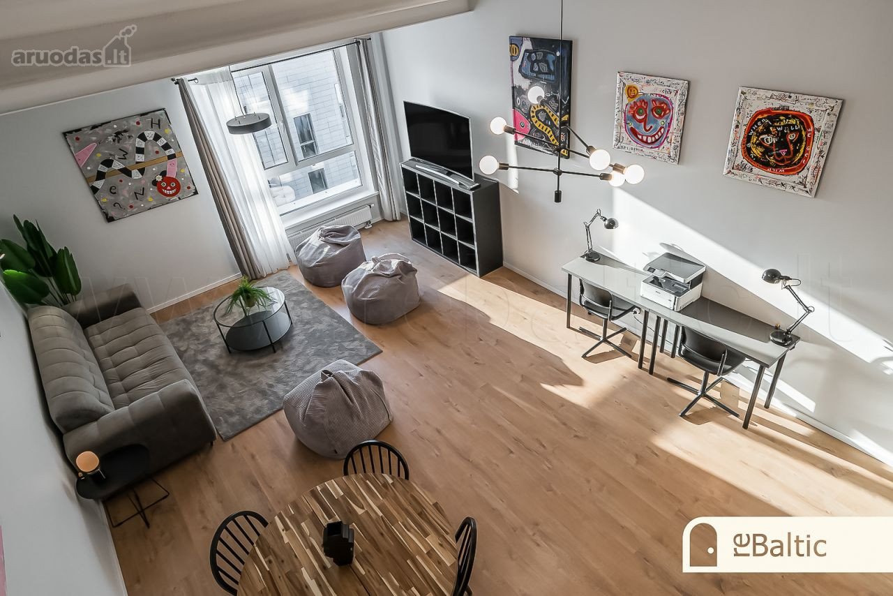 Išskirtinio dizaino loftas su funkcionaliu ir