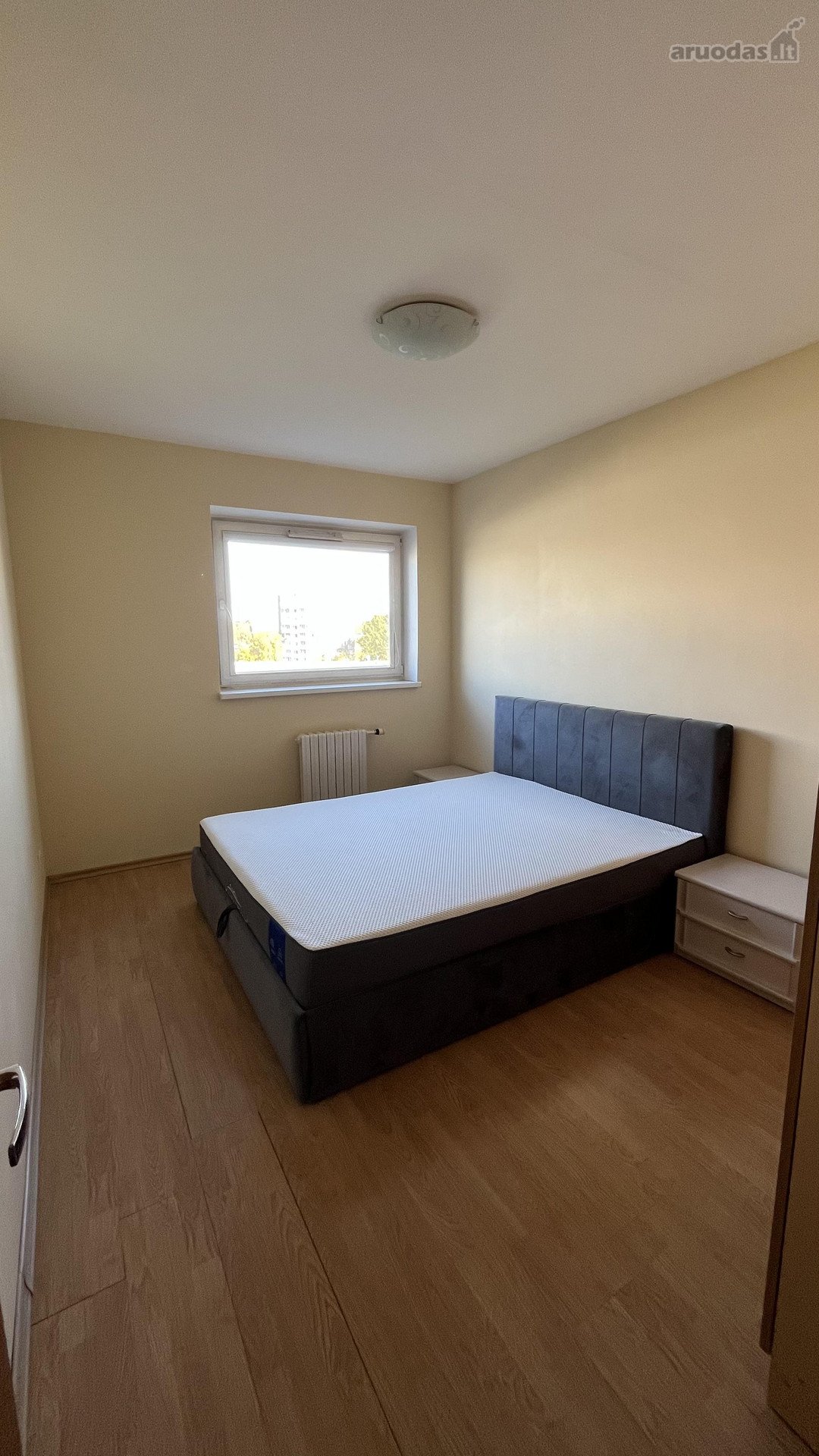 Nuomojamas 2 kambarių, 57 m² butas