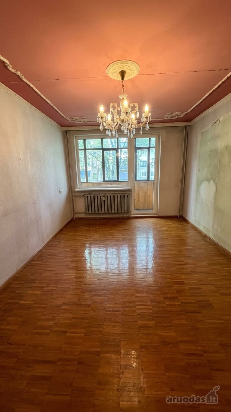 Parduodamas Erdvus 4 Kambarių Butas Kaune,