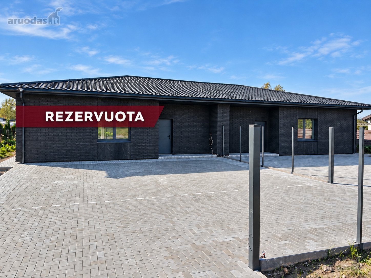 Vienas Namas Jau Rezervuotas – Liko Tik Vienas!