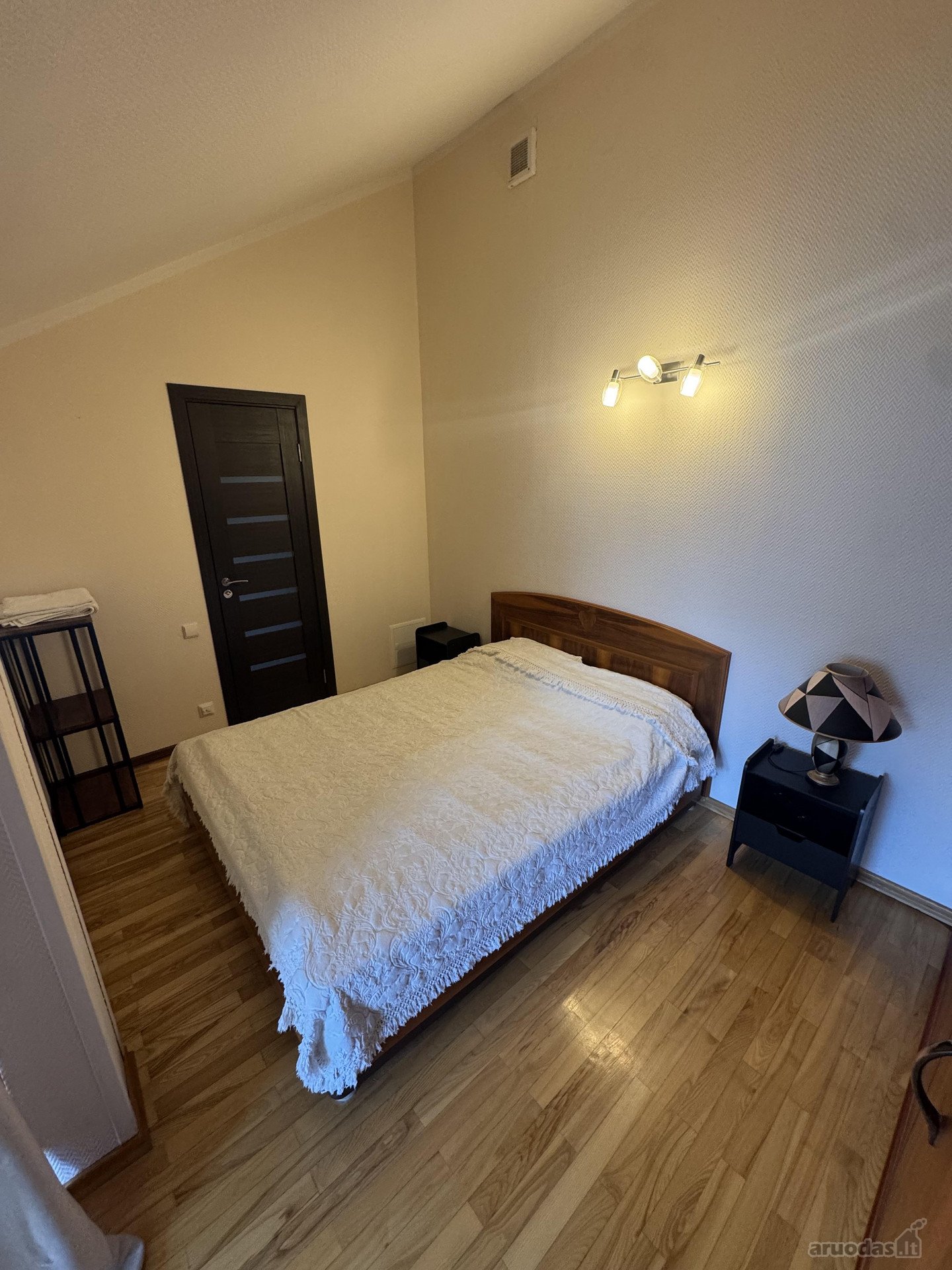 Ilgalaikei nuomai išnuomojamas jaukus 2