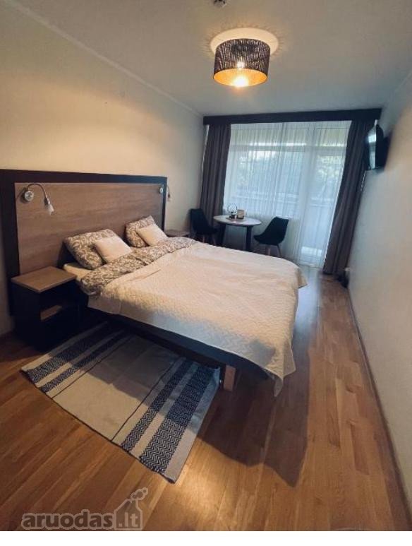 Jaukus studijos tipo butas pačiame Palangos