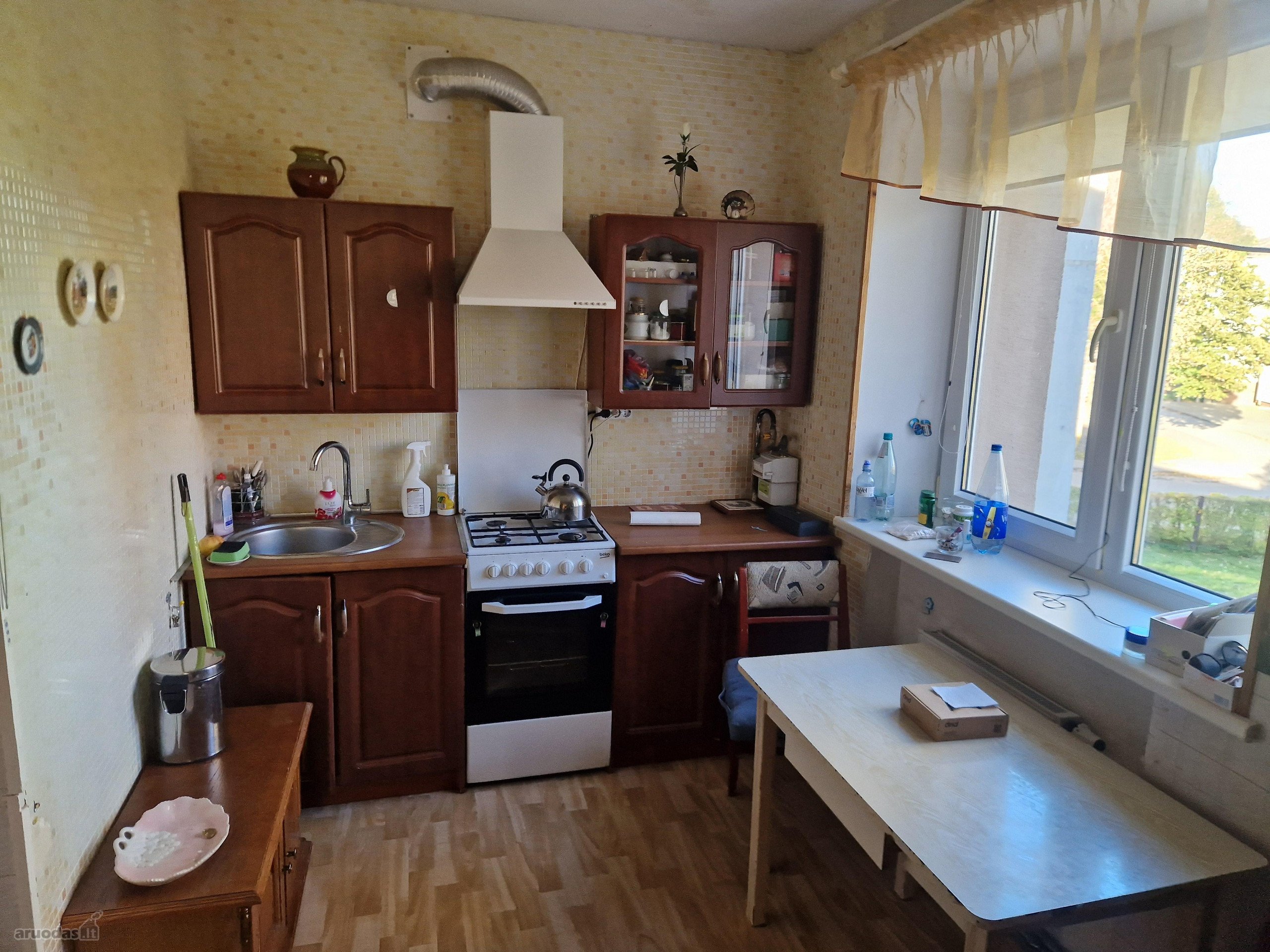 Nuomojamas butas, renovuotas namas. Šildymas