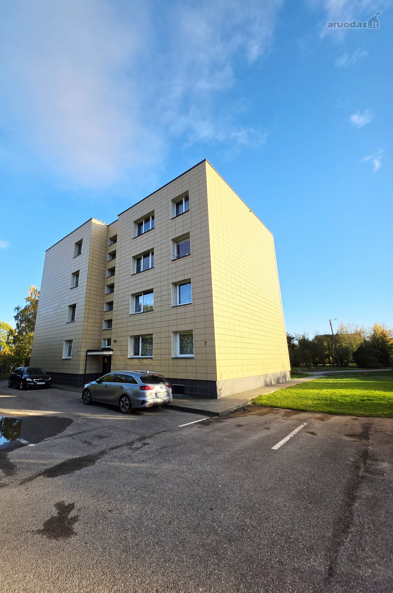 Parduodamas Dviejų Kambarių Butas Renovuotame