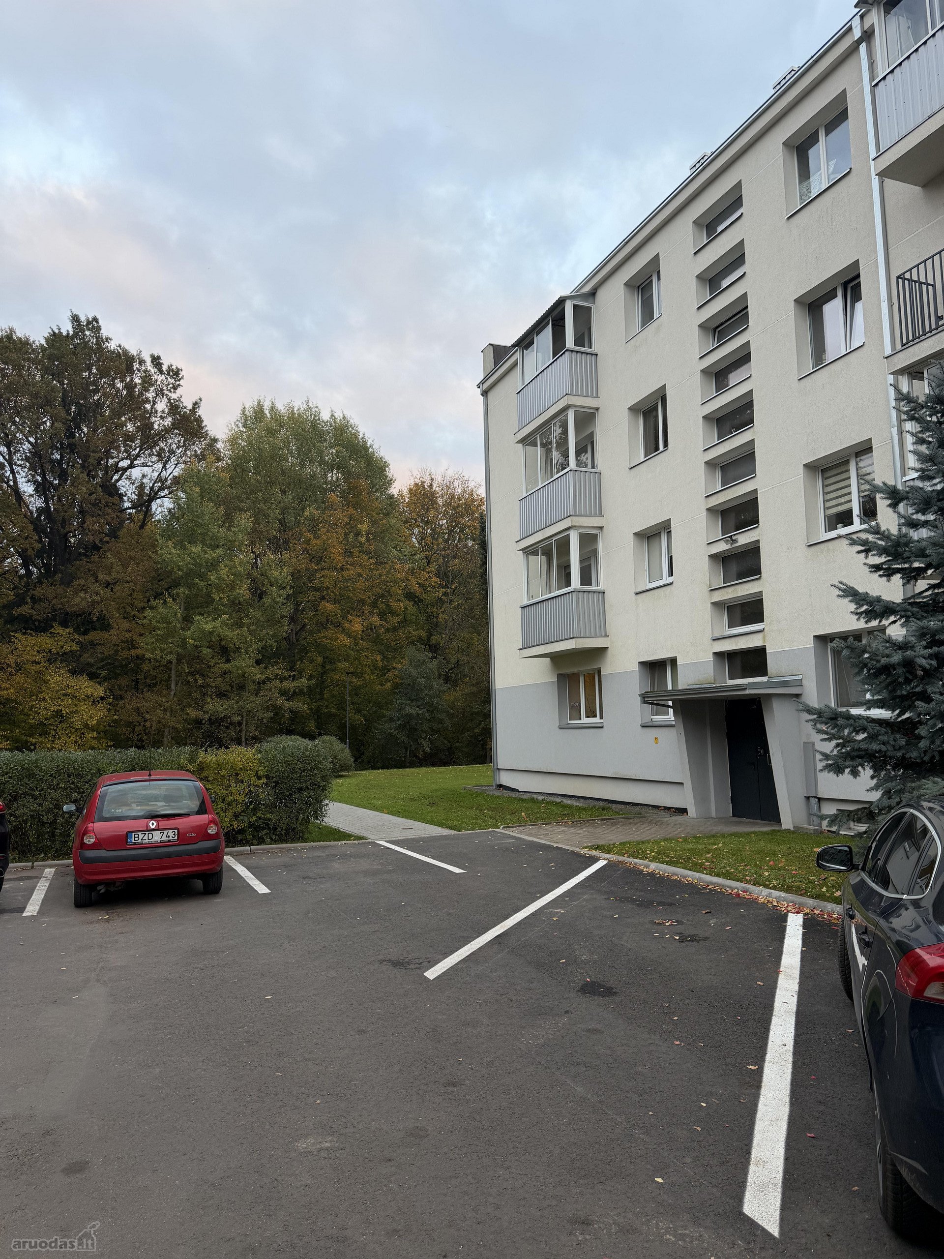Išnuomojamas 2 Kambarių Butas Akademijoje,