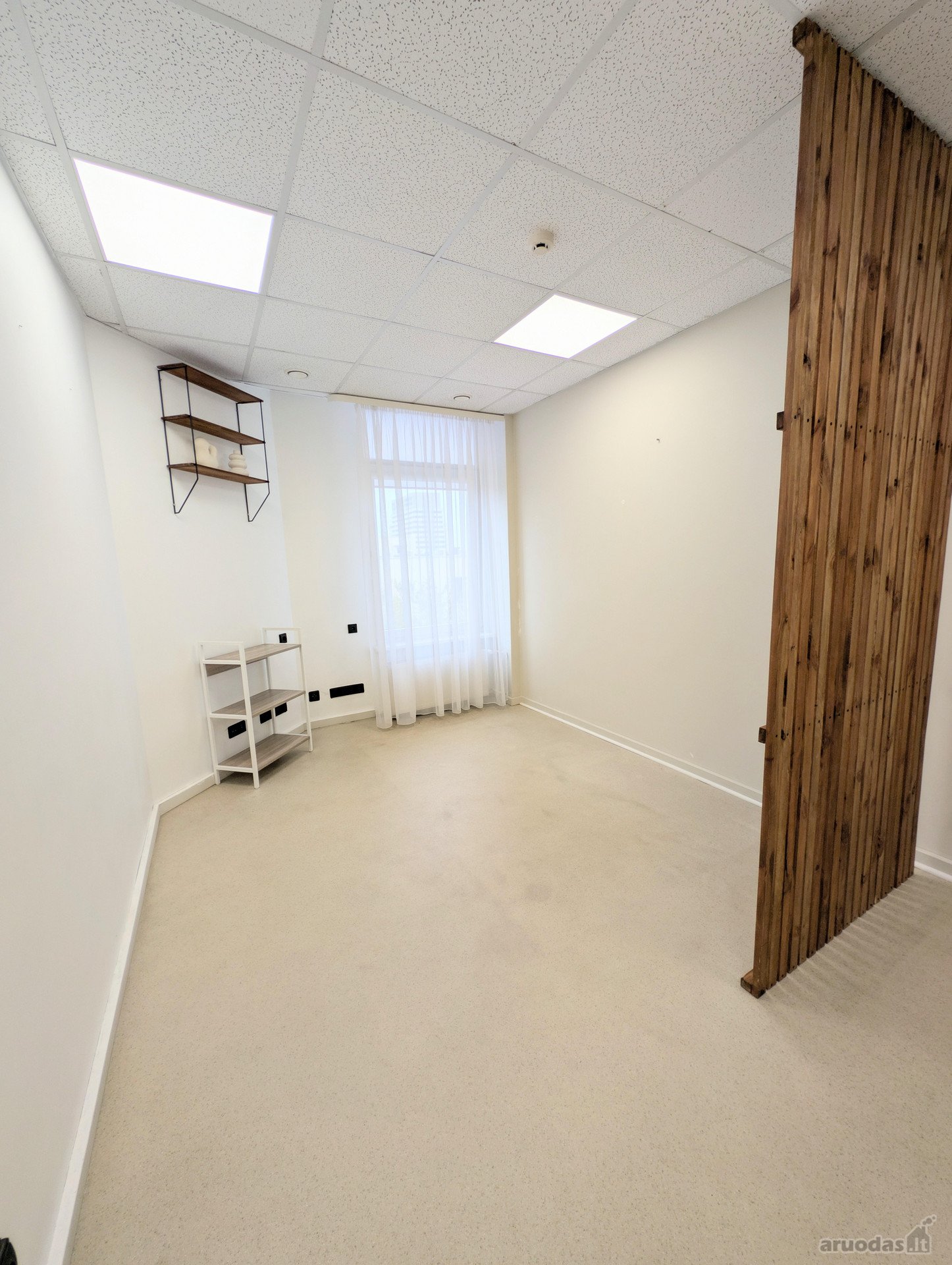 Nuomojamas 18 m² kabinetas adresu Butrimonių g9