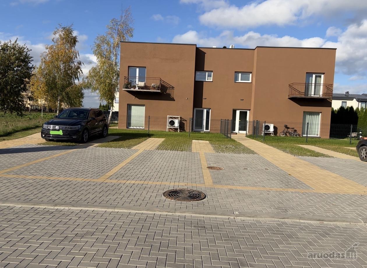 Išnuomojamas naujai įrengtas 2 kambarių butas