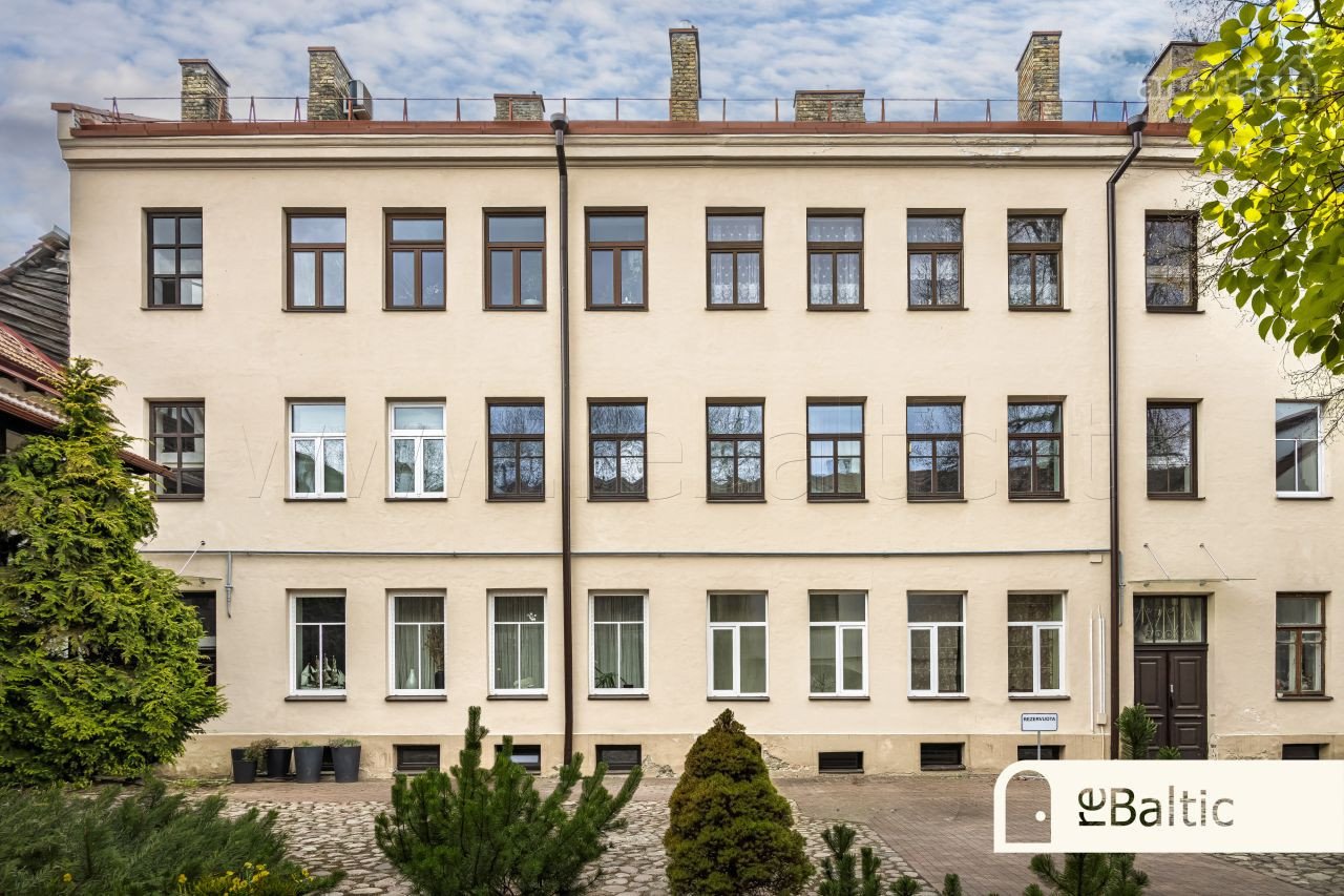 Neįrengtas butas prestižinėje vietoje