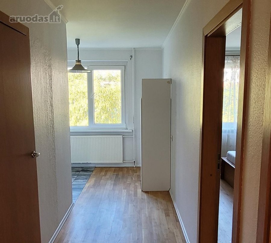 Parduodamas šviesus ir šiltas 61 m² 3