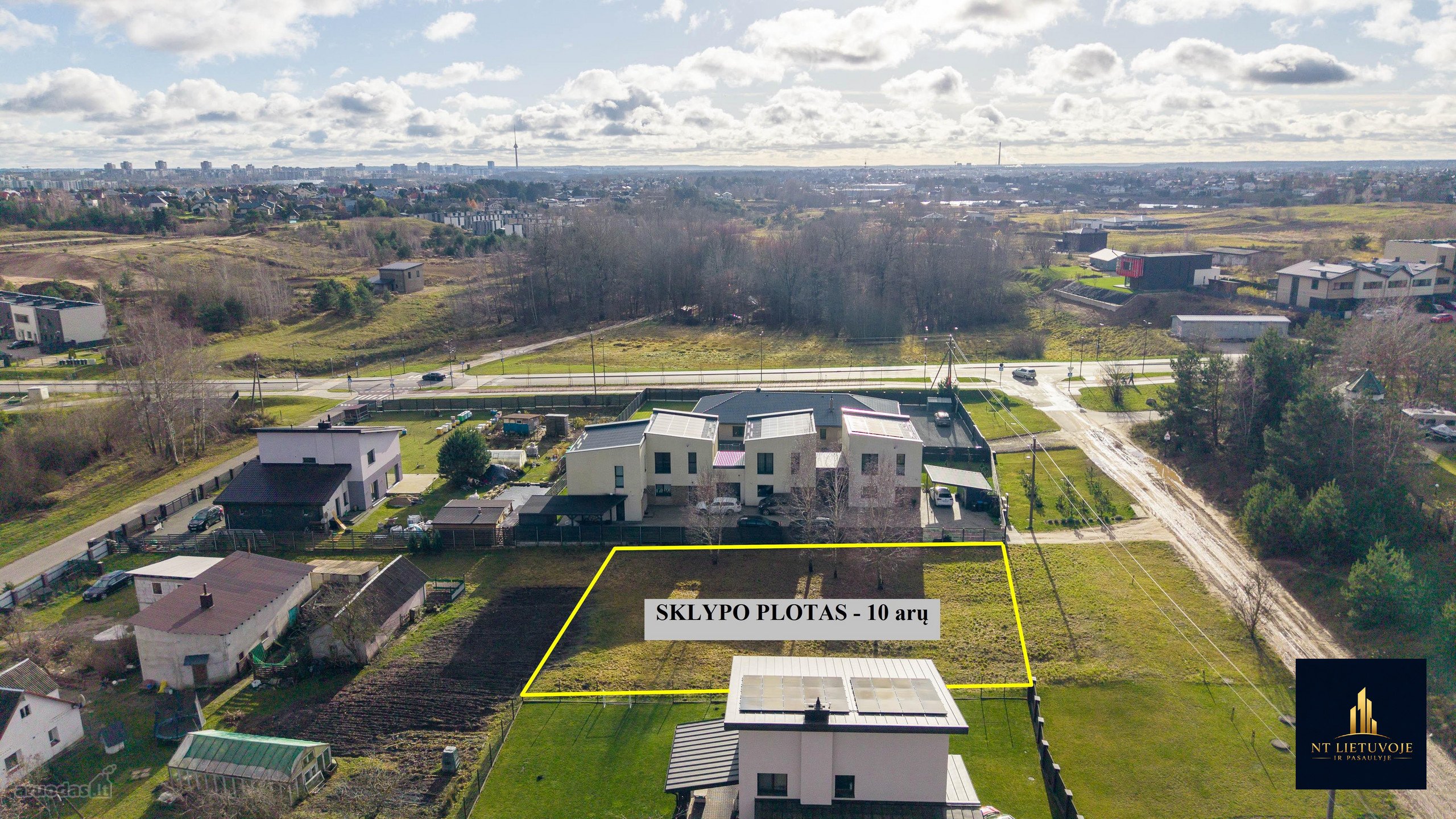 Parduodamas 10 Arų Namų Valdos Sklypas