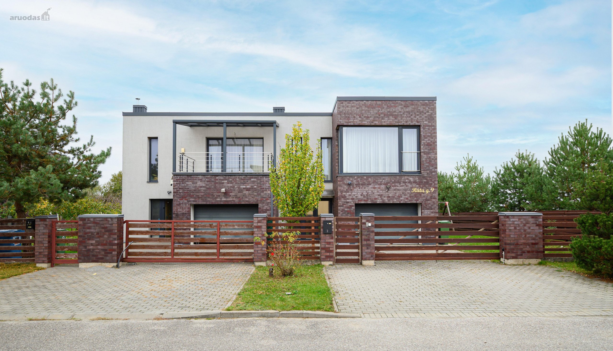 Parduodamas erdvus, įrengtas 158 m²