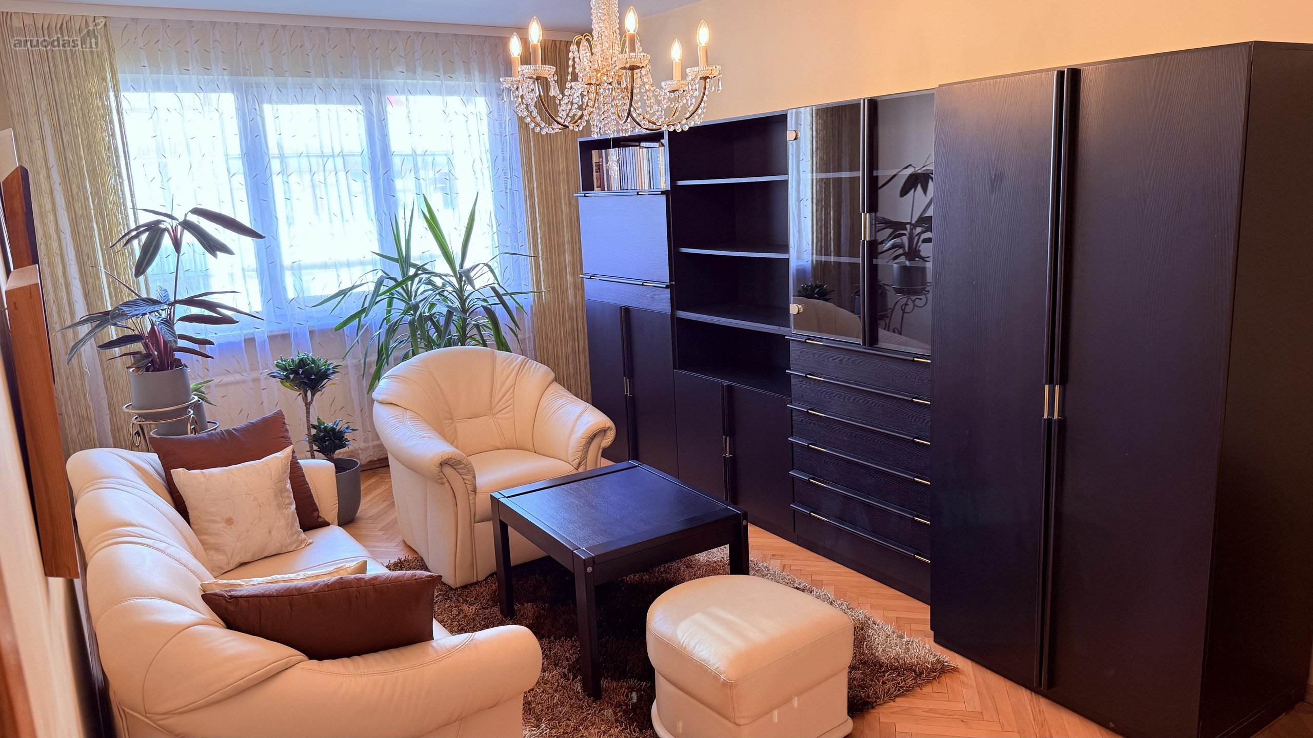 Išnuomojamas tvarkingas 3 kambarių butas