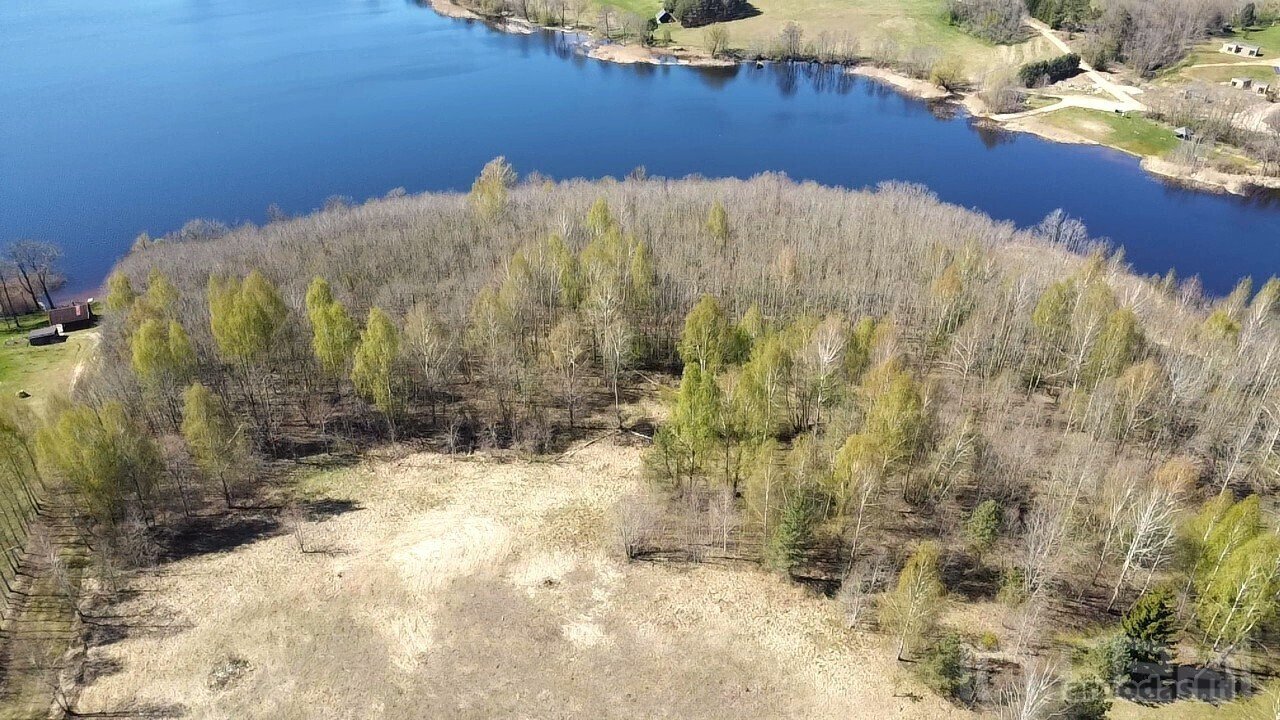 Parduodamas didelis, gražus sklypas Anykščių