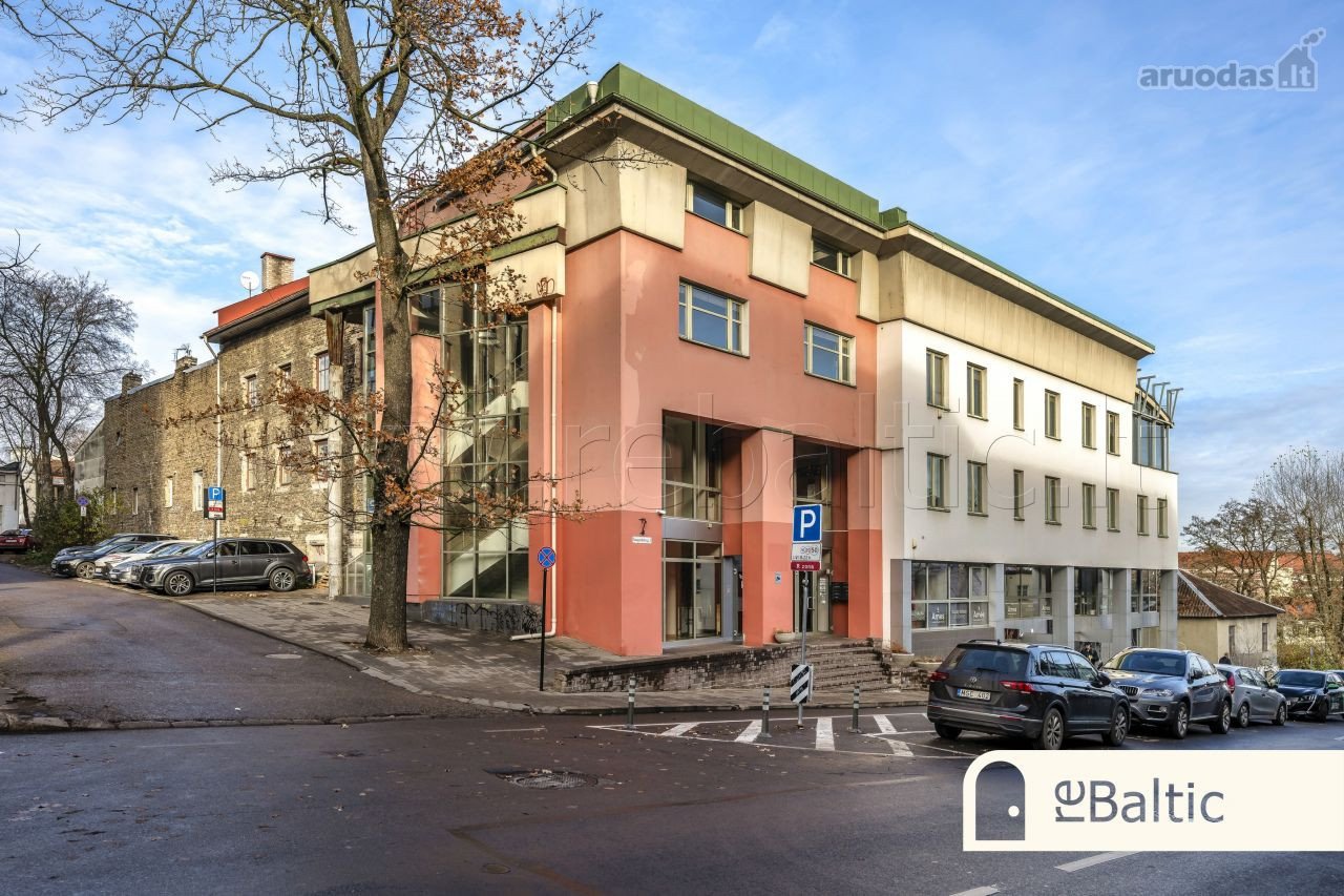 Komercinės patalpos pirmame aukšte su