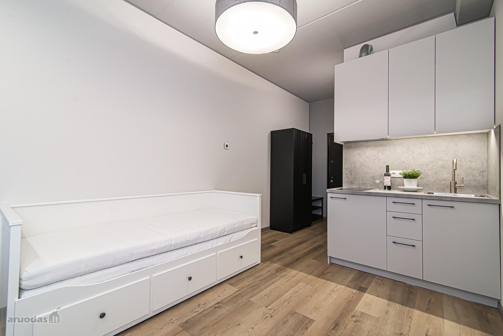 Nuomojamas pilnai įrengtas 18m2 loftas-studia
