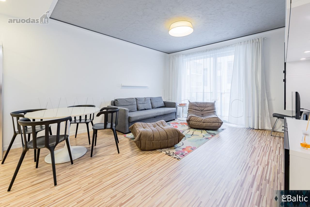Išnuomojamas puikiai įrengtas 2 kambarių