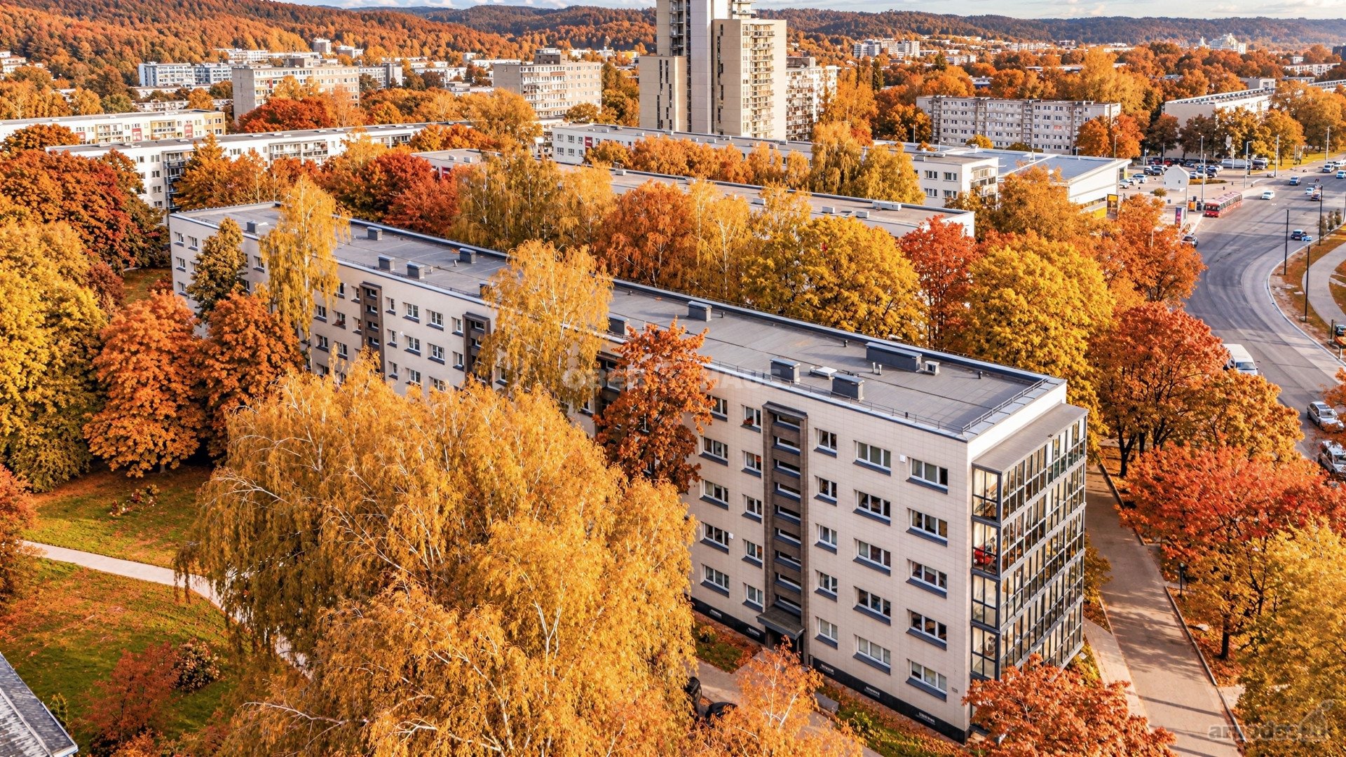 Parduodamas šviesus ir jaukus 3 kambarių