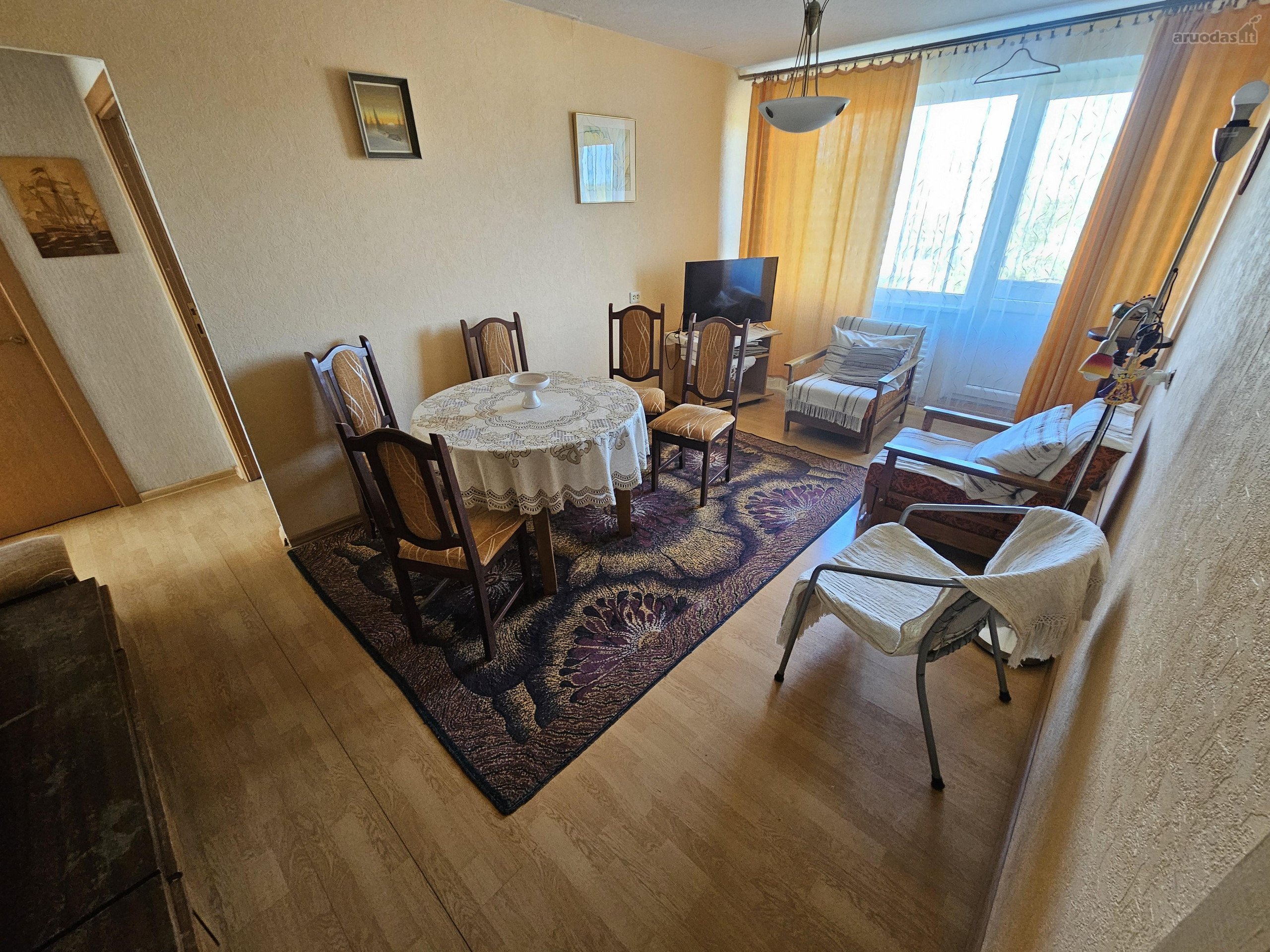 Parduodamas tvarkingas 3 kambarių butas, 63,7