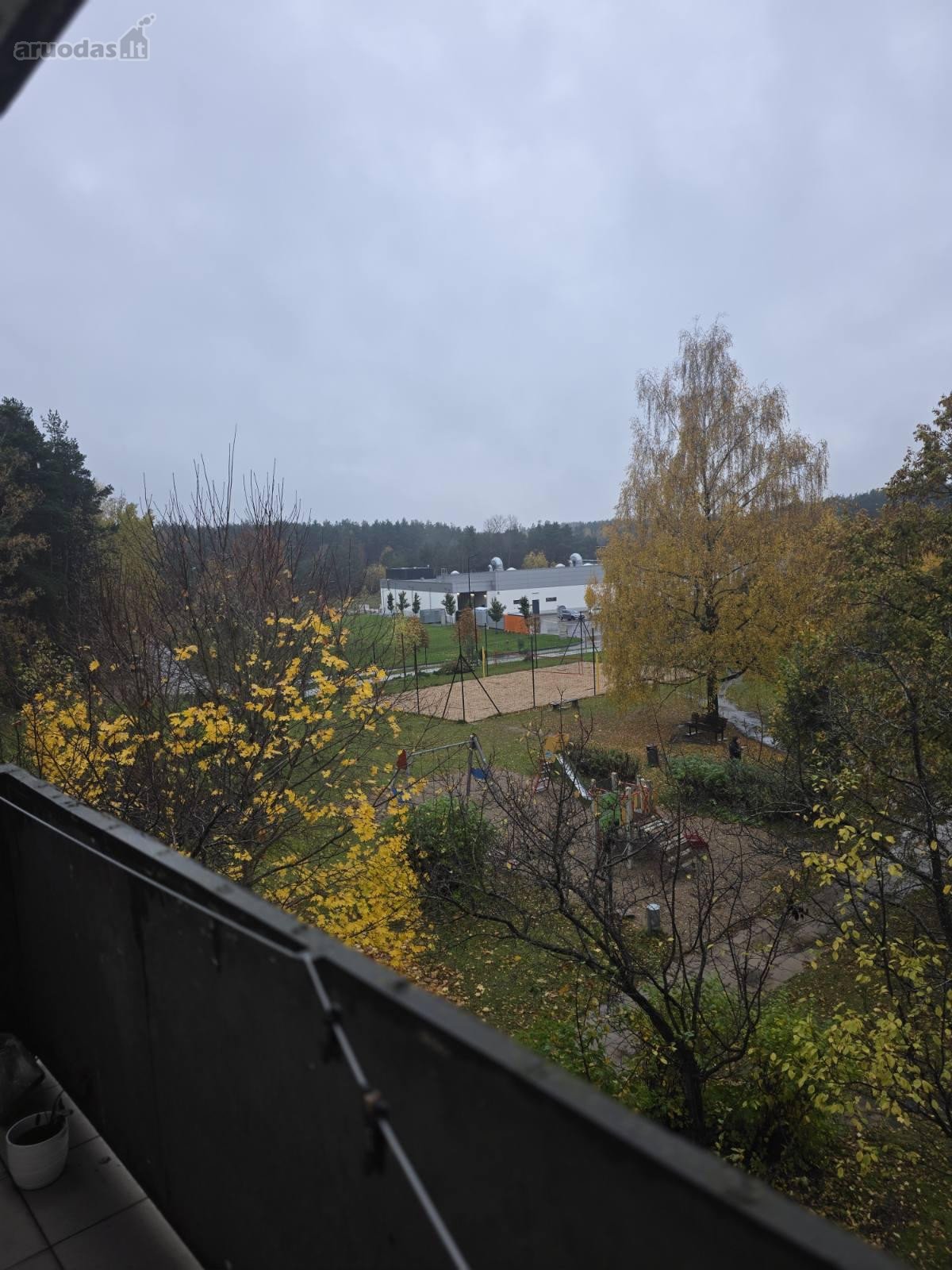 Tvarkingas butas Pasakų parke.