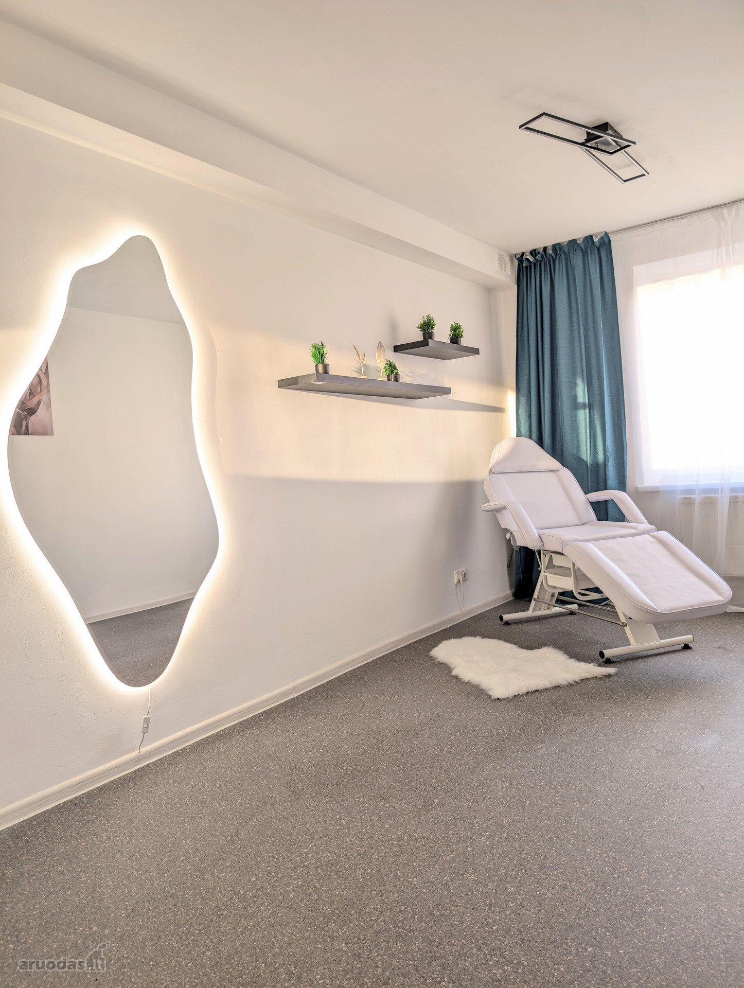 Nuomojamas 16 m² kabinetas adresu Gaižiūnų g 5a