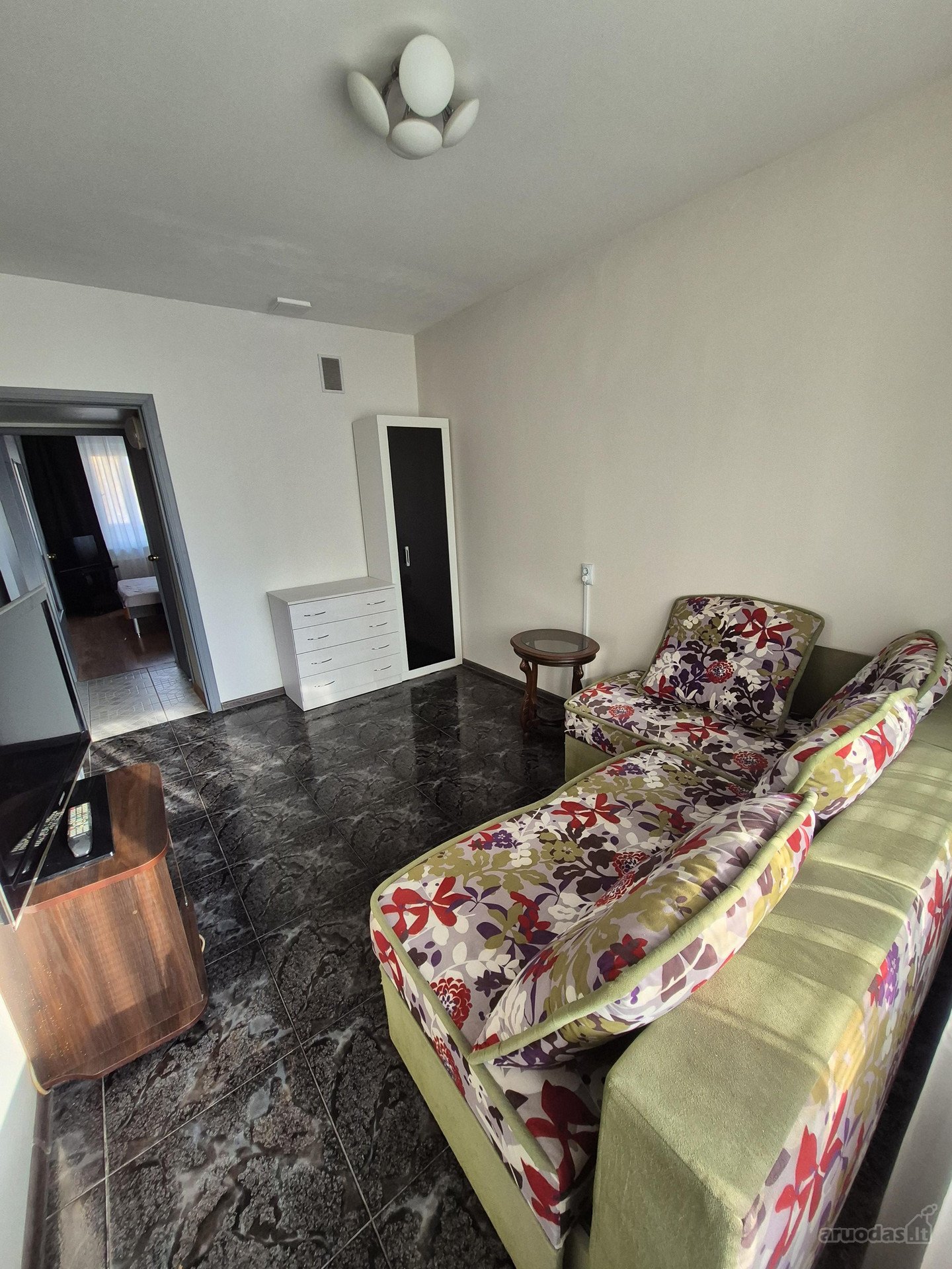 Nuomojamas funkcionaliai suplanuotas 67 m²