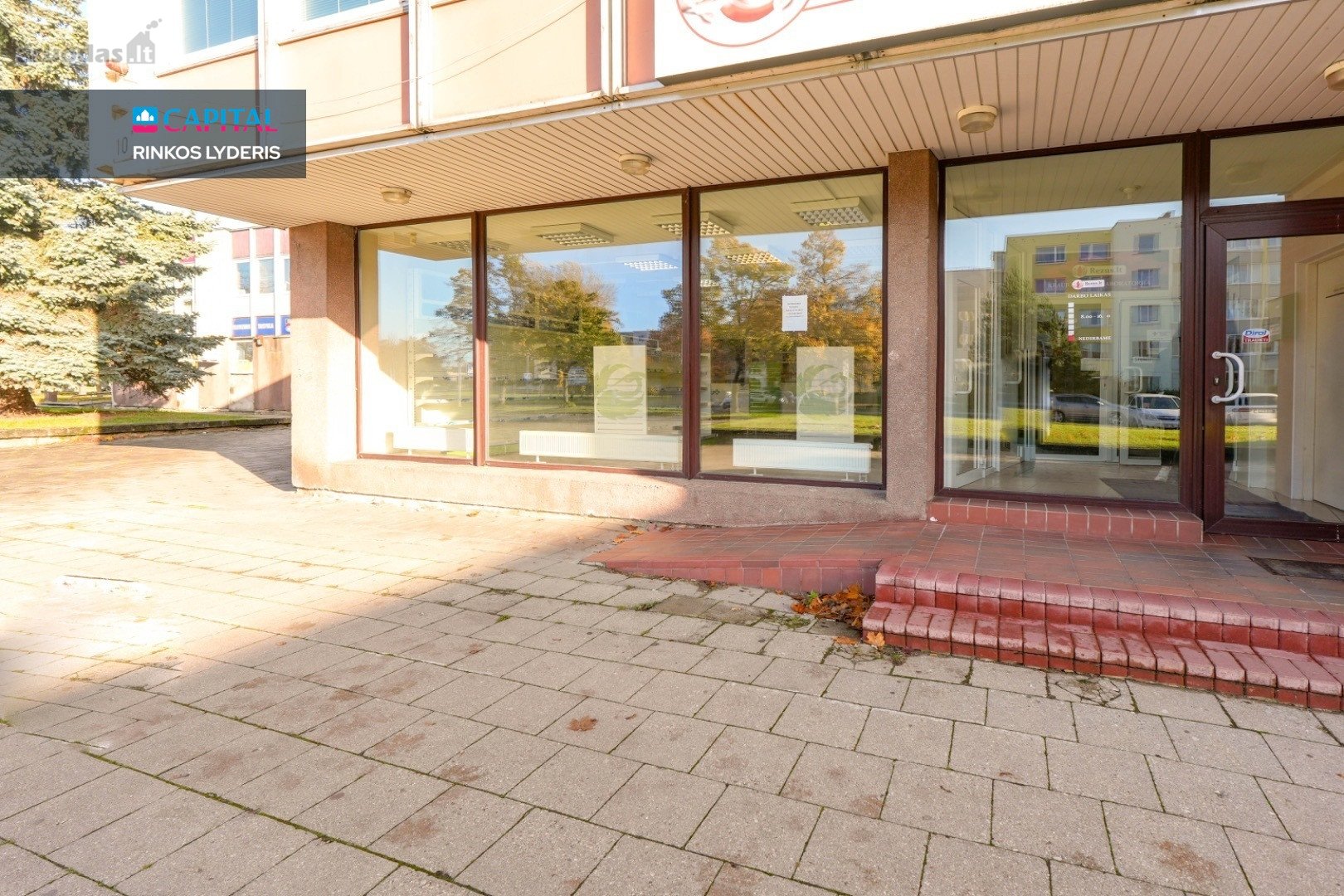Nuomojamos administracinės – prekybinės