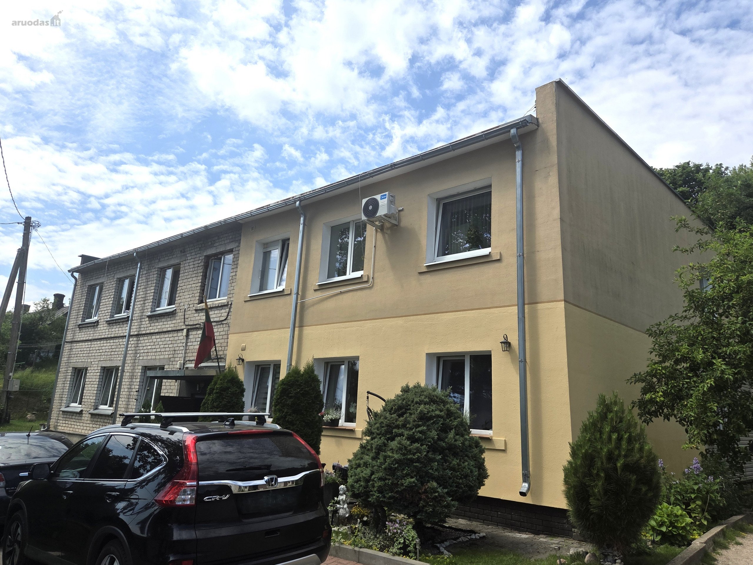 1 kambario butas su priklausiniais