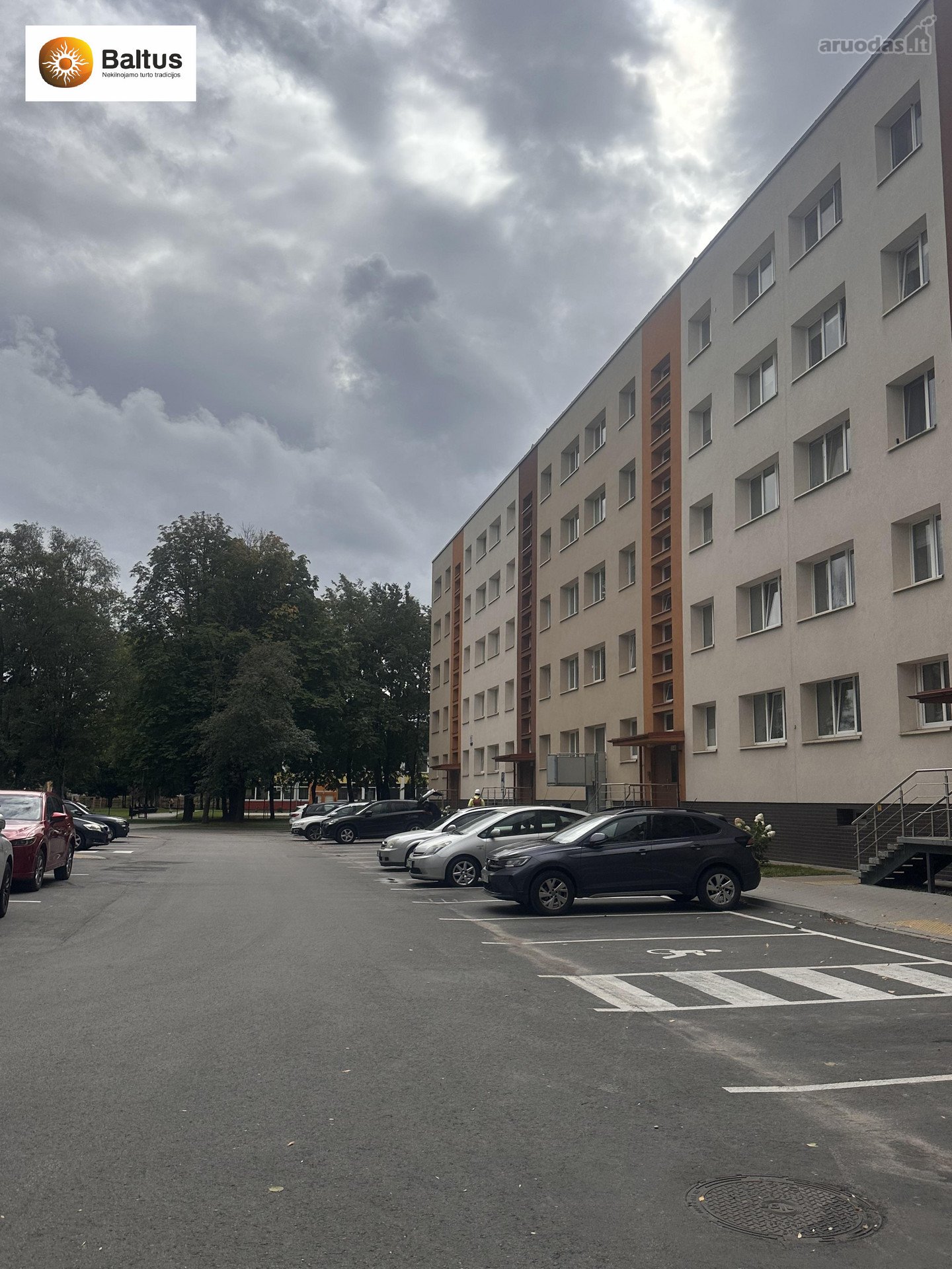 Parduodamas 1.5 Kambario Butas Šalia
