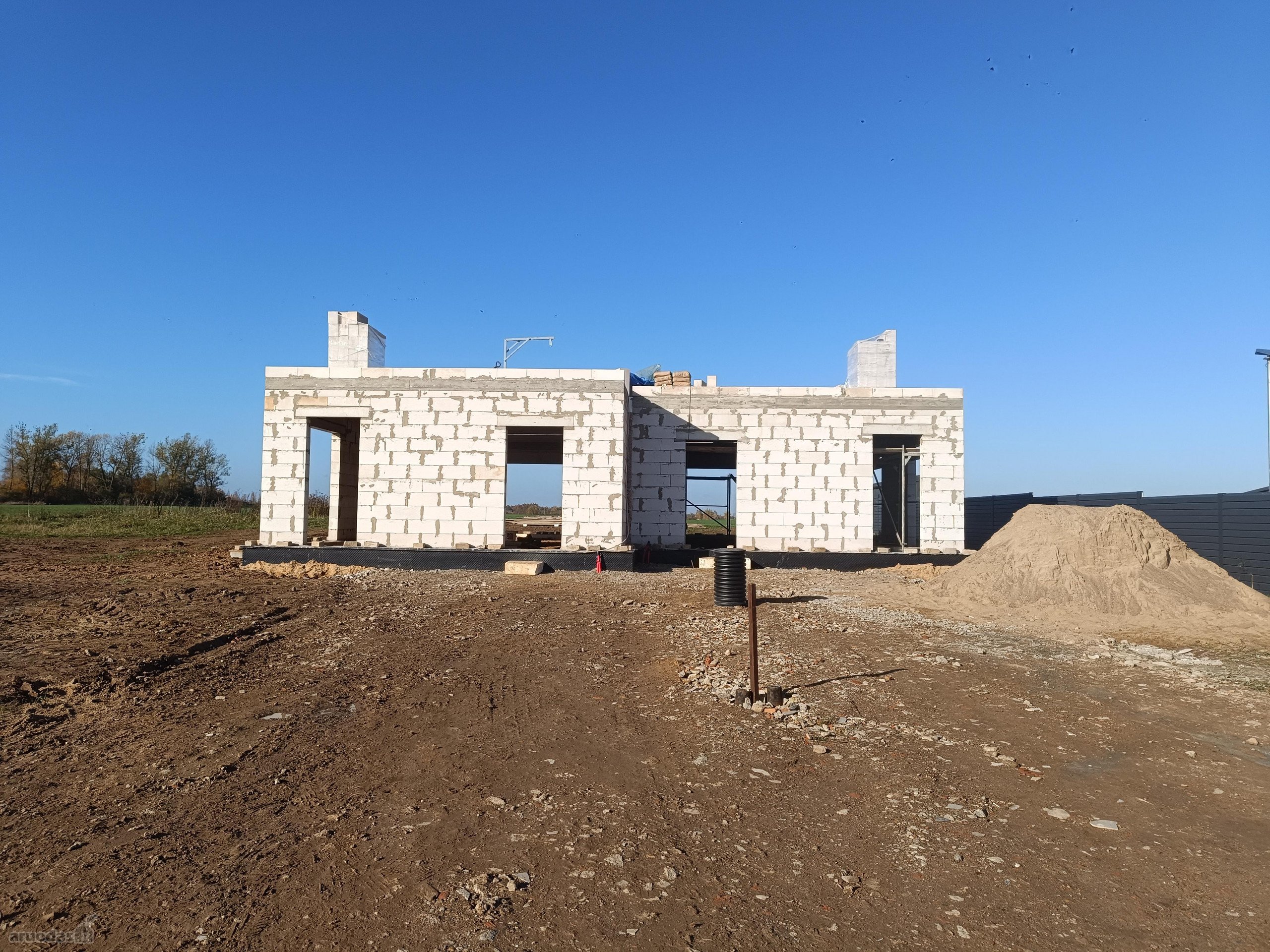 Parduodu 81,64 m. kv. butą, sublokuotame
