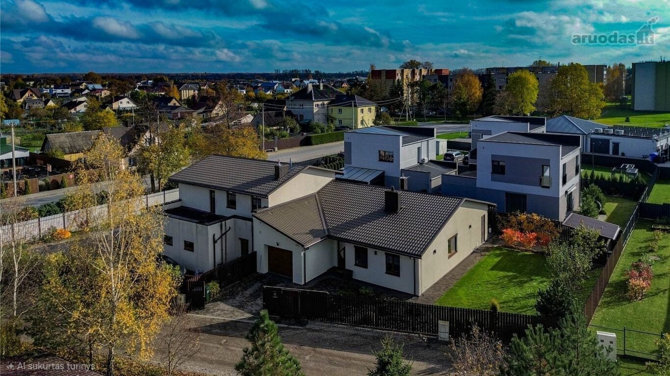 Parduodamas įrengtas vieno aukšto namas