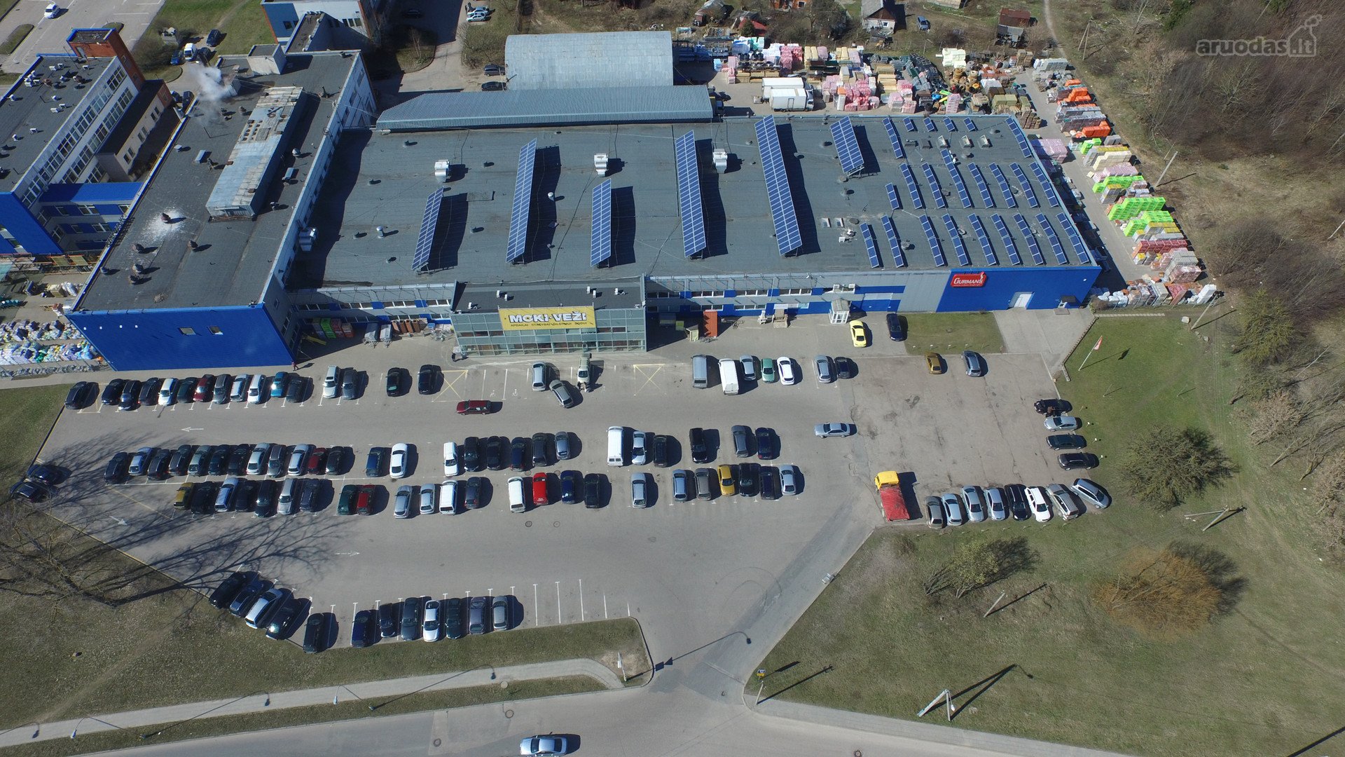Nuomojamos 1.331,57 kv/m patalpos II aukšte. 