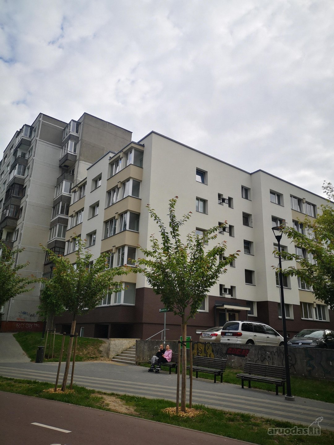 Nuomojamas jaukus ir šviesus 3ių kambarių