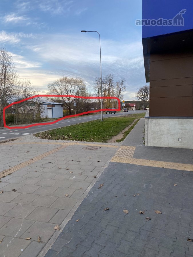 Šalia yra dvi dalis (40m2) ūkinių pastatų, - nuotraukos Nr. 6