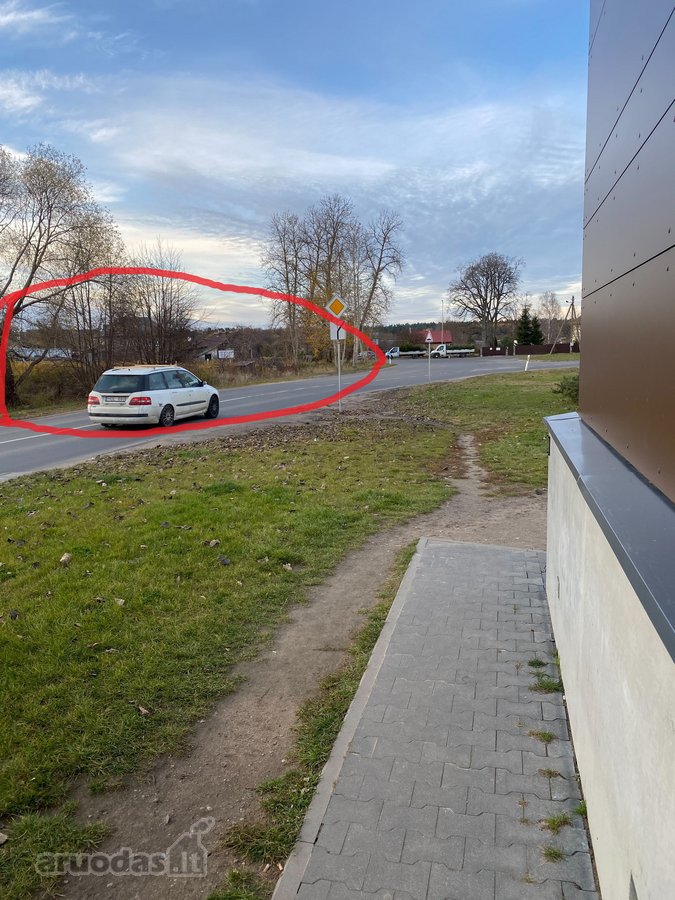 Šalia yra dvi dalis (40m2) ūkinių pastatų, - nuotraukos Nr. 5