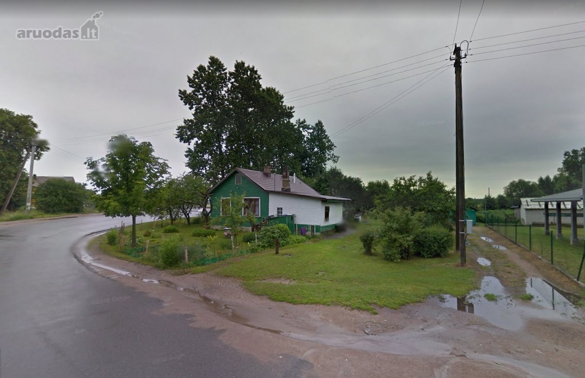 Šalia yra dvi dalis (40m2) ūkinių pastatų, - nuotraukos Nr. 2