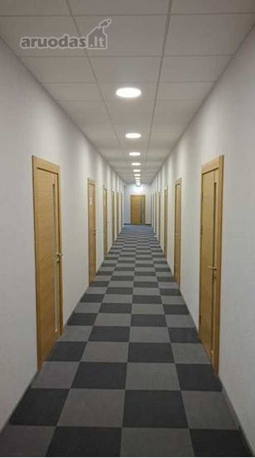 Nuomojamas šviesus kabinetas (10,43 kv. m+1