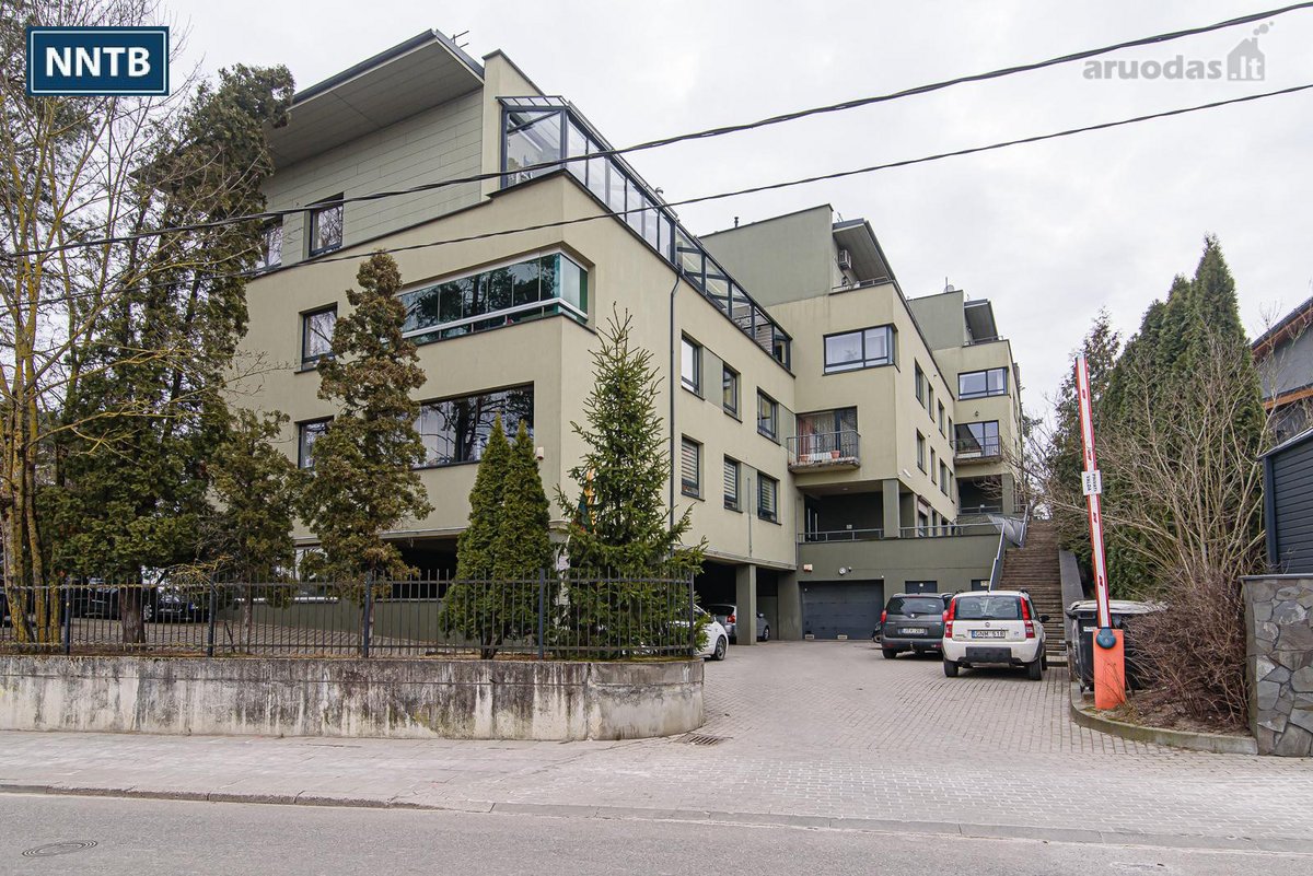Antakalnyje, šalia šv. Petro ir Povilo - nuotraukos Nr. 12