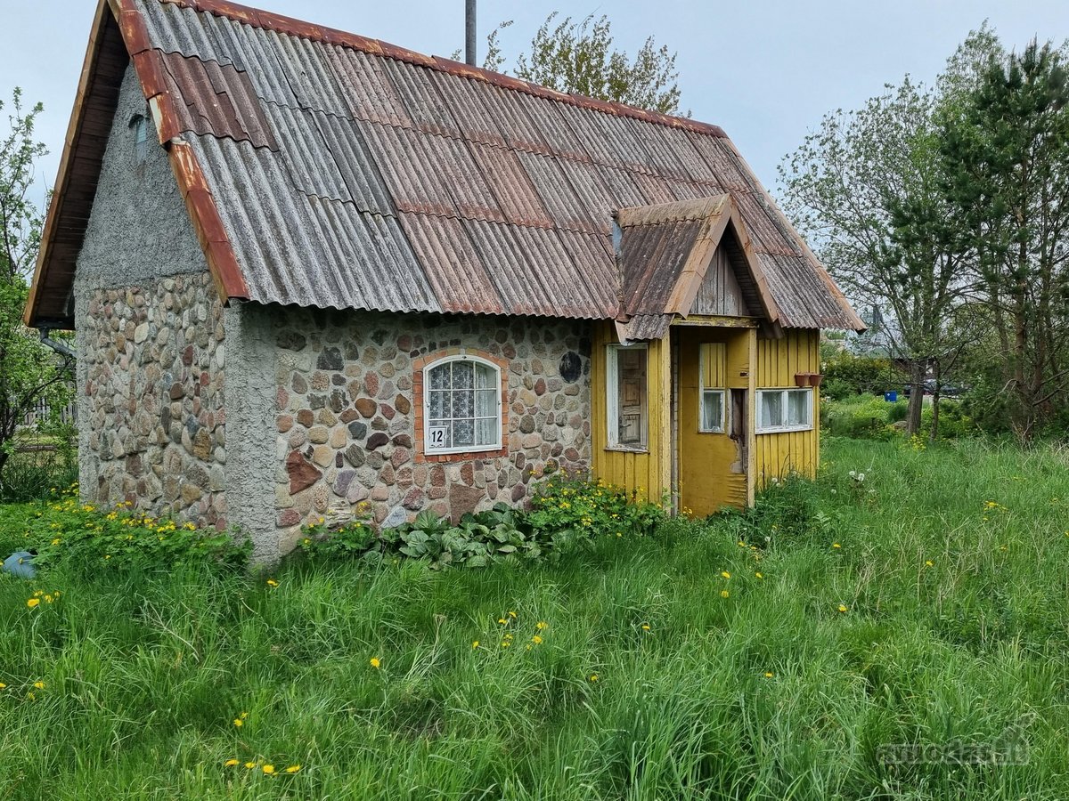 Parduodu sodo sklypa. Su mini namuku ir - Skelbiu.lt